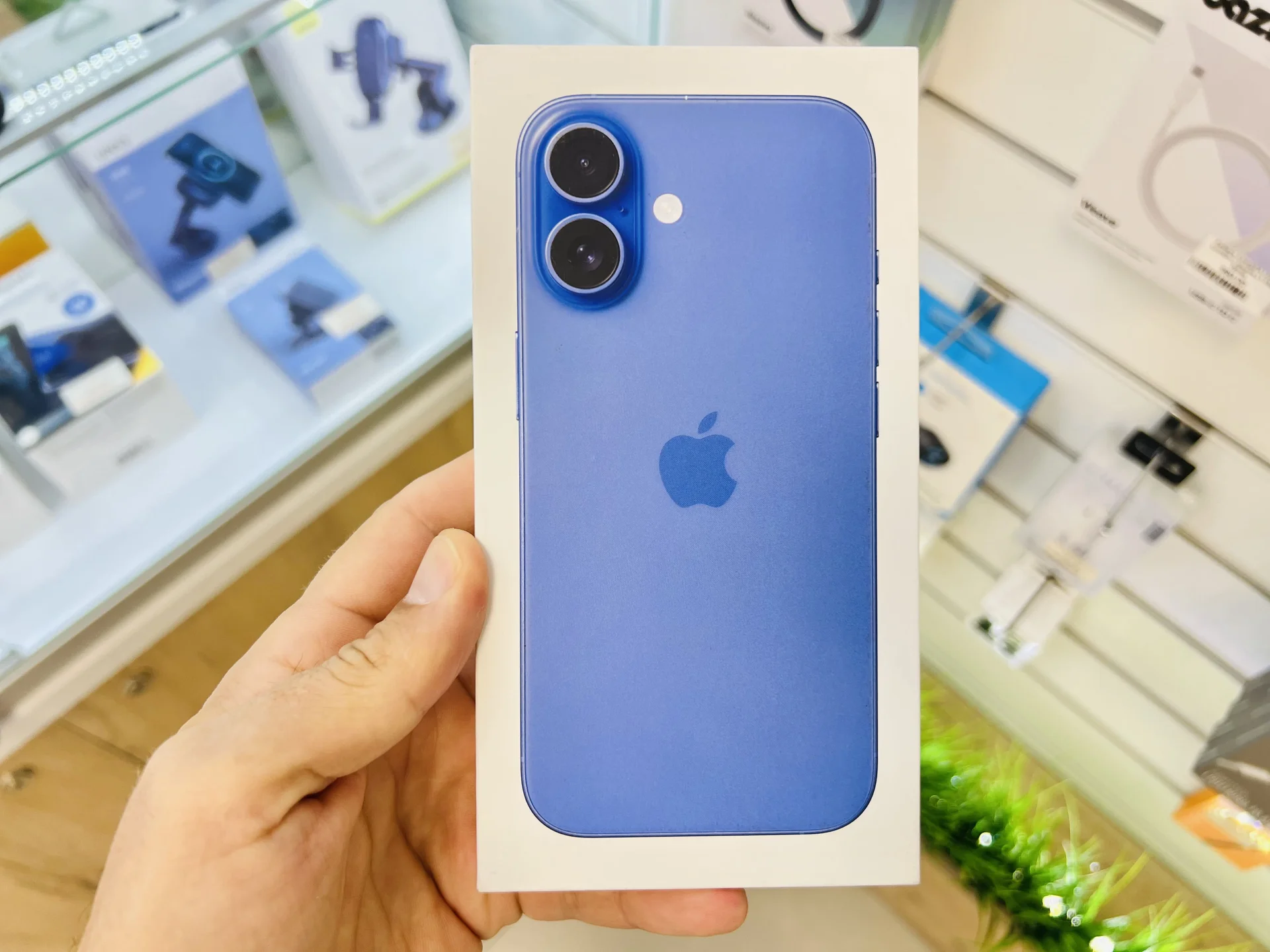 Apple iPhone 16 Plus 512GB Ultramarine Лидер продаж, Новый, Магазин, Гарантия - изображение 1