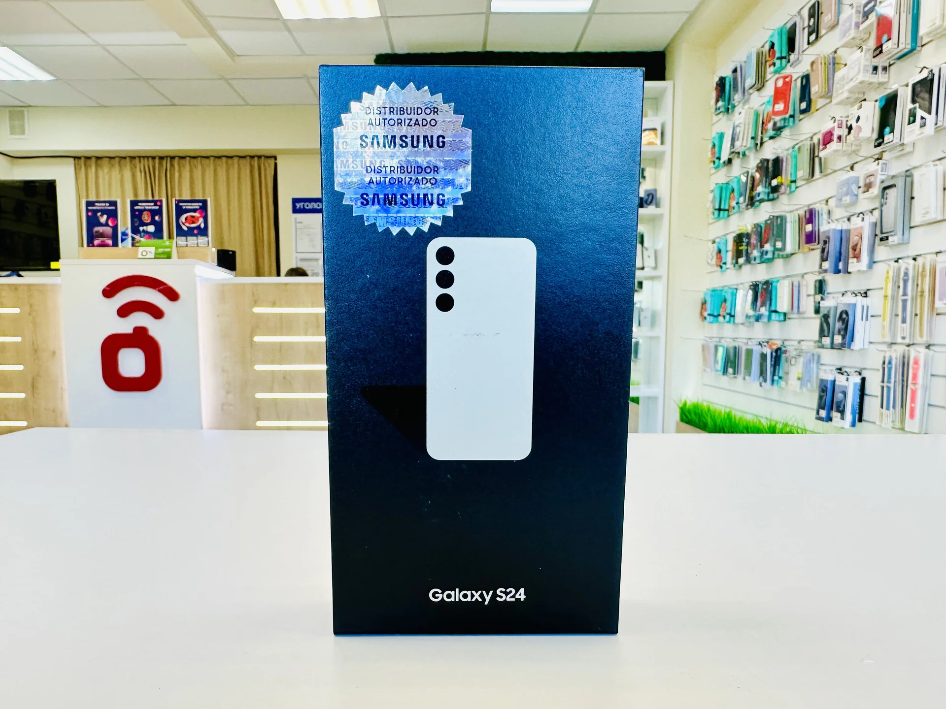 Samsung Galaxy S24 8/256GB Amber Yellow - Лучшая цена, Новый, Магазин, Гарантия - изображение 1