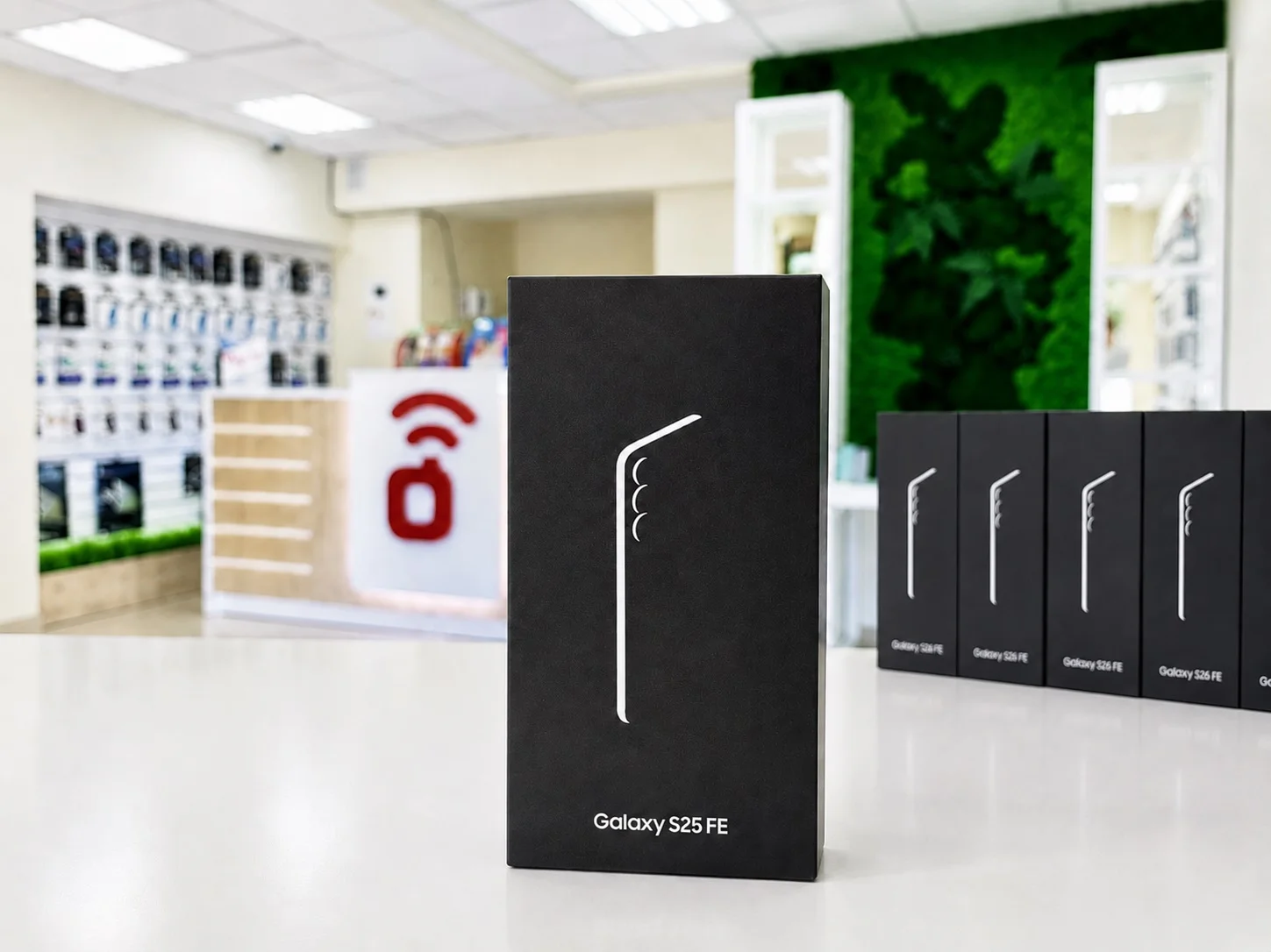 Samsung Galaxy S25 FE 8/128GB Navy Nano-SIM и eSIM Топ выбор, Новый, Магазин, Гарантия - изображение 1
