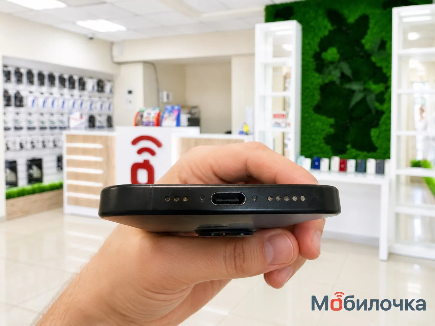 Apple iPhone 15 Pro 256GB Black Titanium NANO-SIM и Esim Идеальное Б/У - миниатюра 8