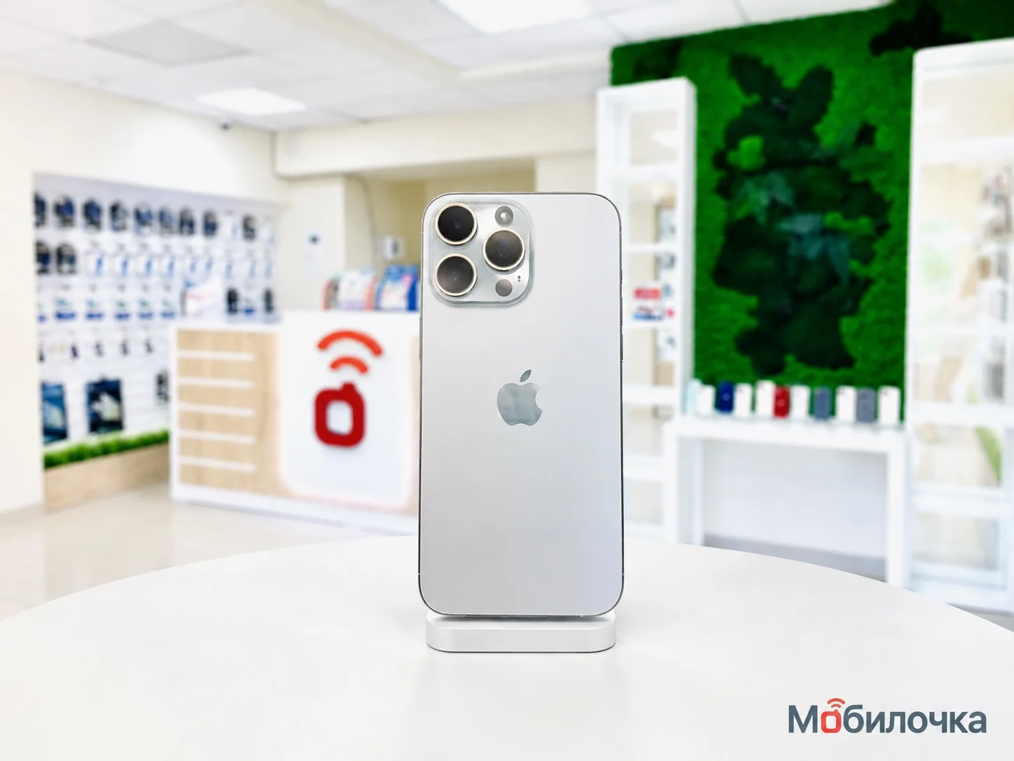 Apple iPhone 15 Pro Max 256GB White Titanium Идеальное Б/У - миниатюра 6