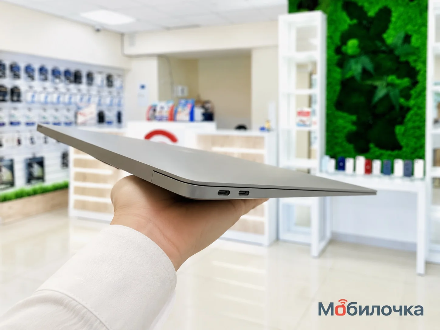 Apple MacBook Air 13 256GB (MVFL2 - Mid 2019) Silver Хорошее Б/У - миниатюра 5