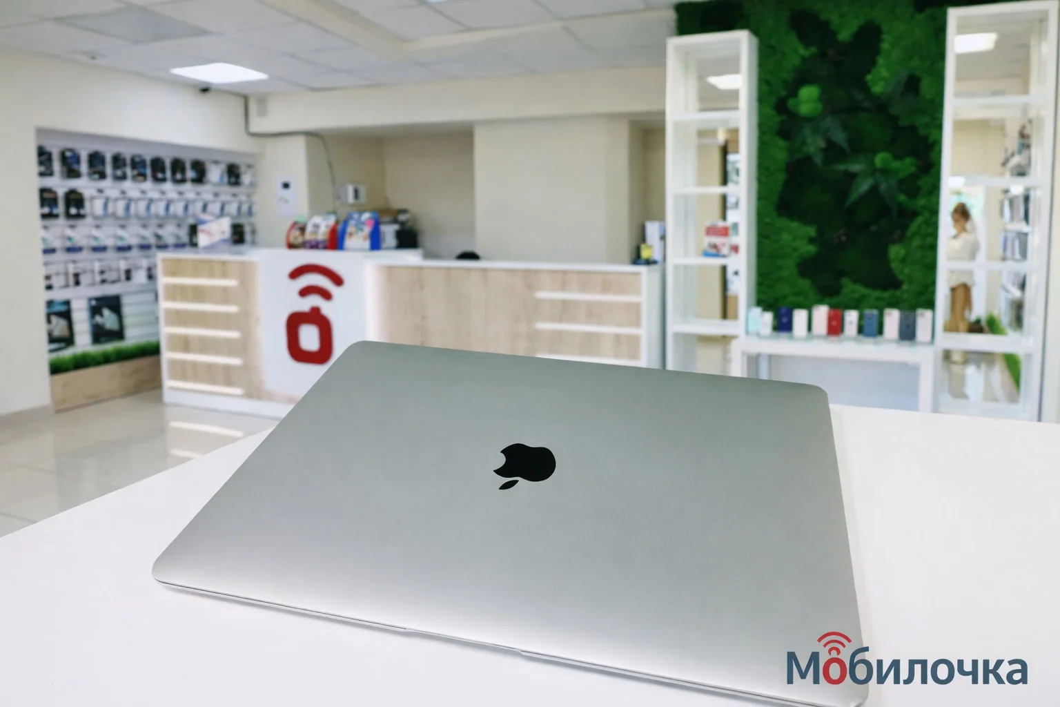 Apple Macbook Air 13 8/512 2020 Gold Хорошее Б/У - миниатюра 2