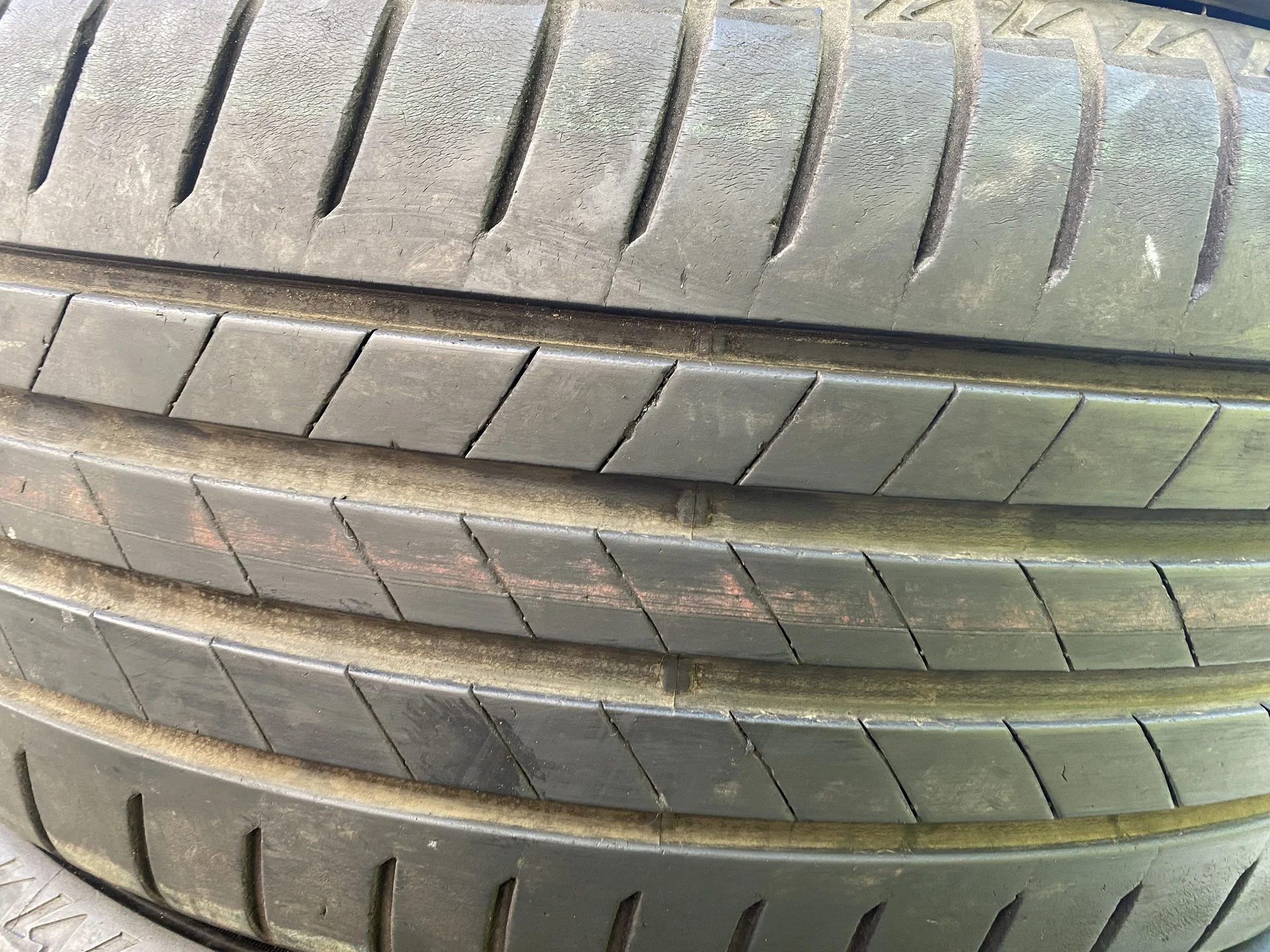 шины BRIDGESTONE 225/55/r17 - миниатюра 3
