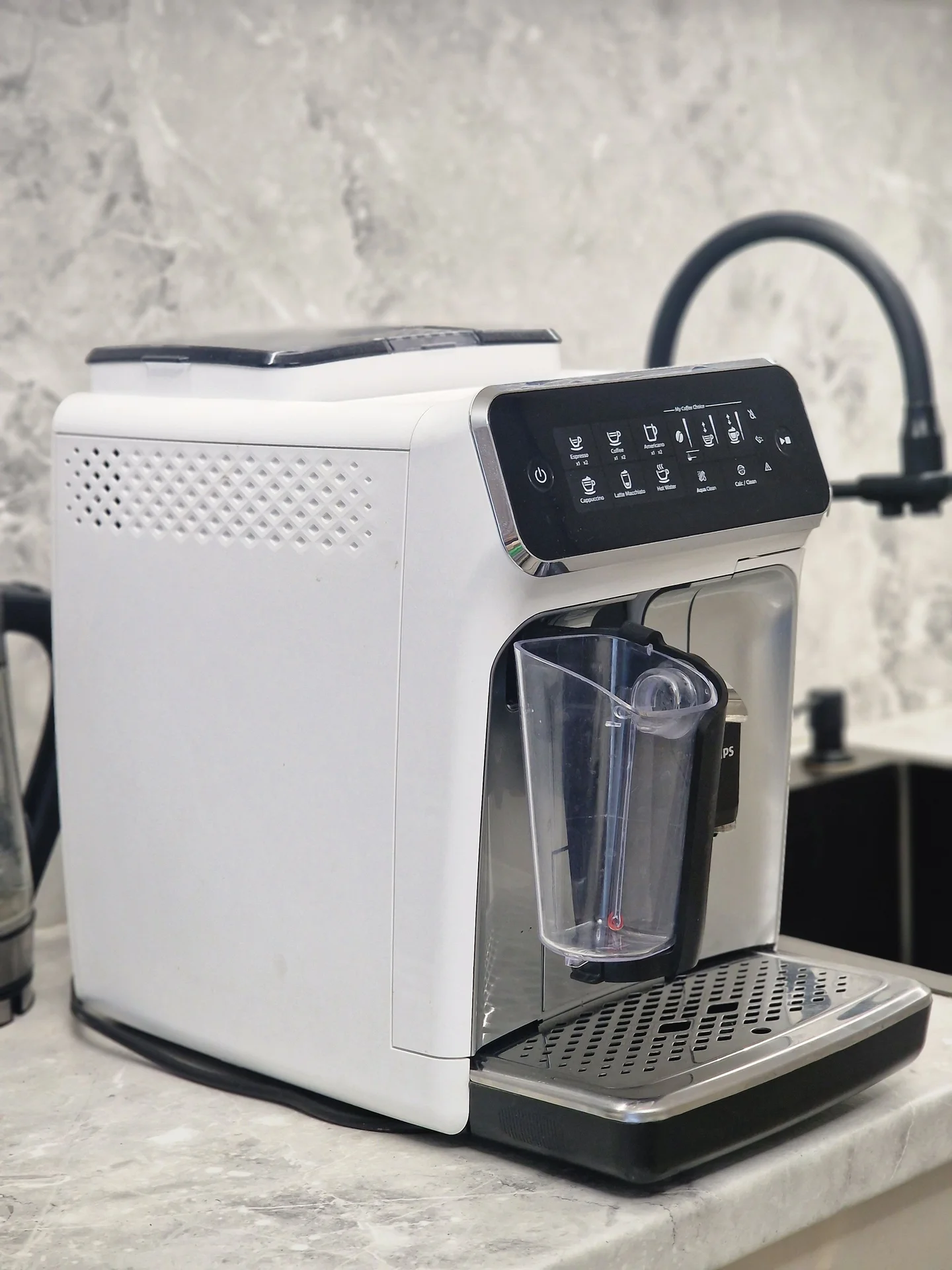 Кофемашина Philips белая с капучинатором - миниатюра 3