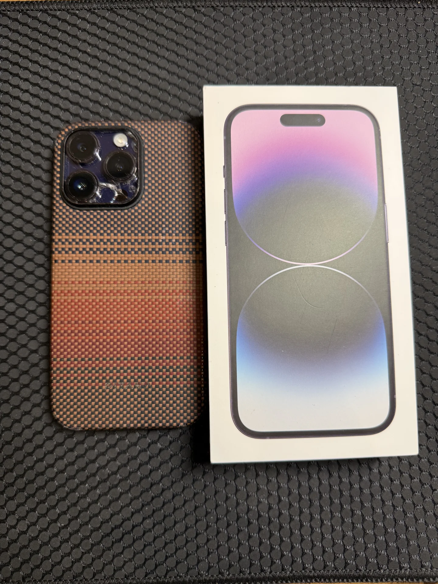 iPhone 14 Pro, 256 ГБ, SIM+eSIM - изображение 1