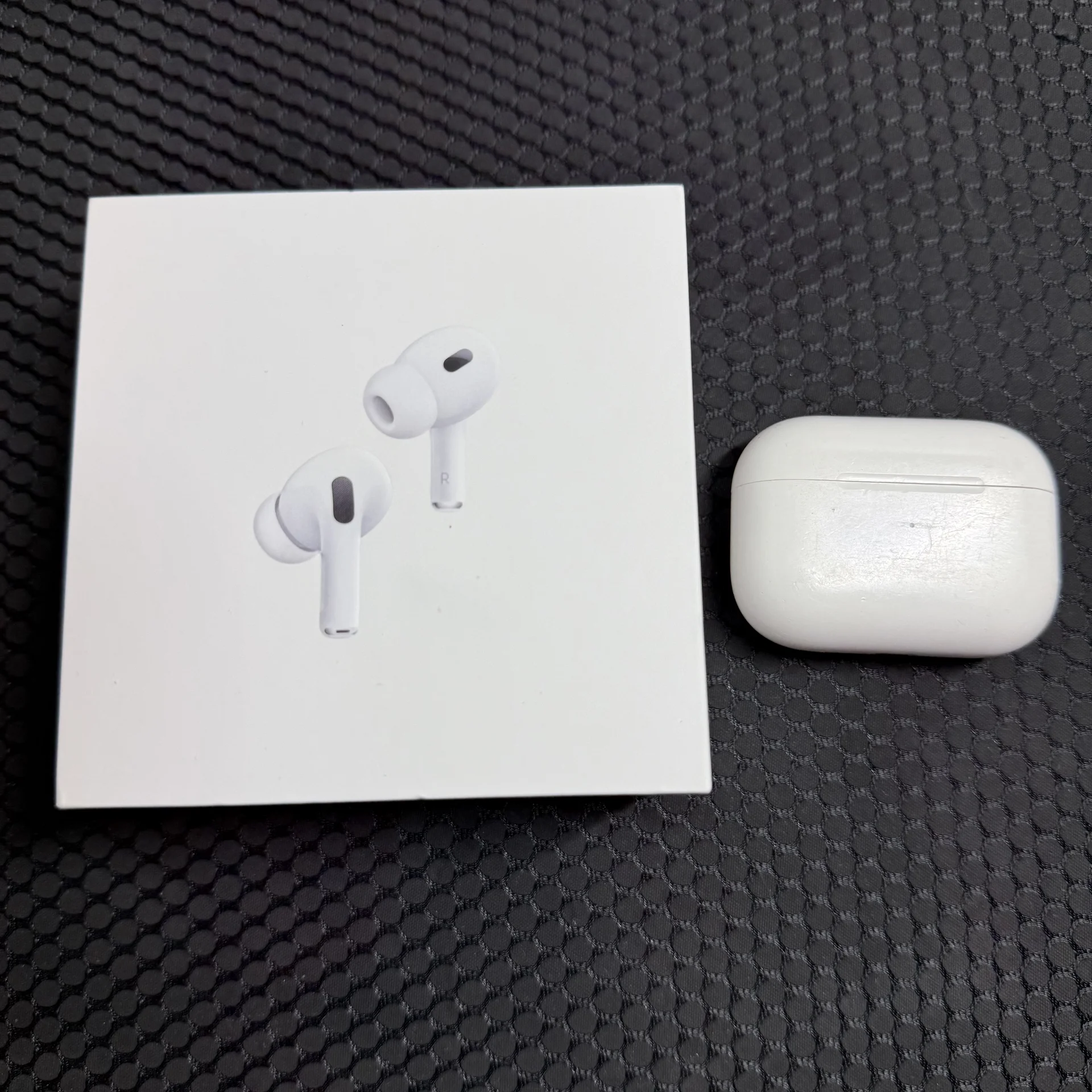 AirPods Pro 2 - изображение 1