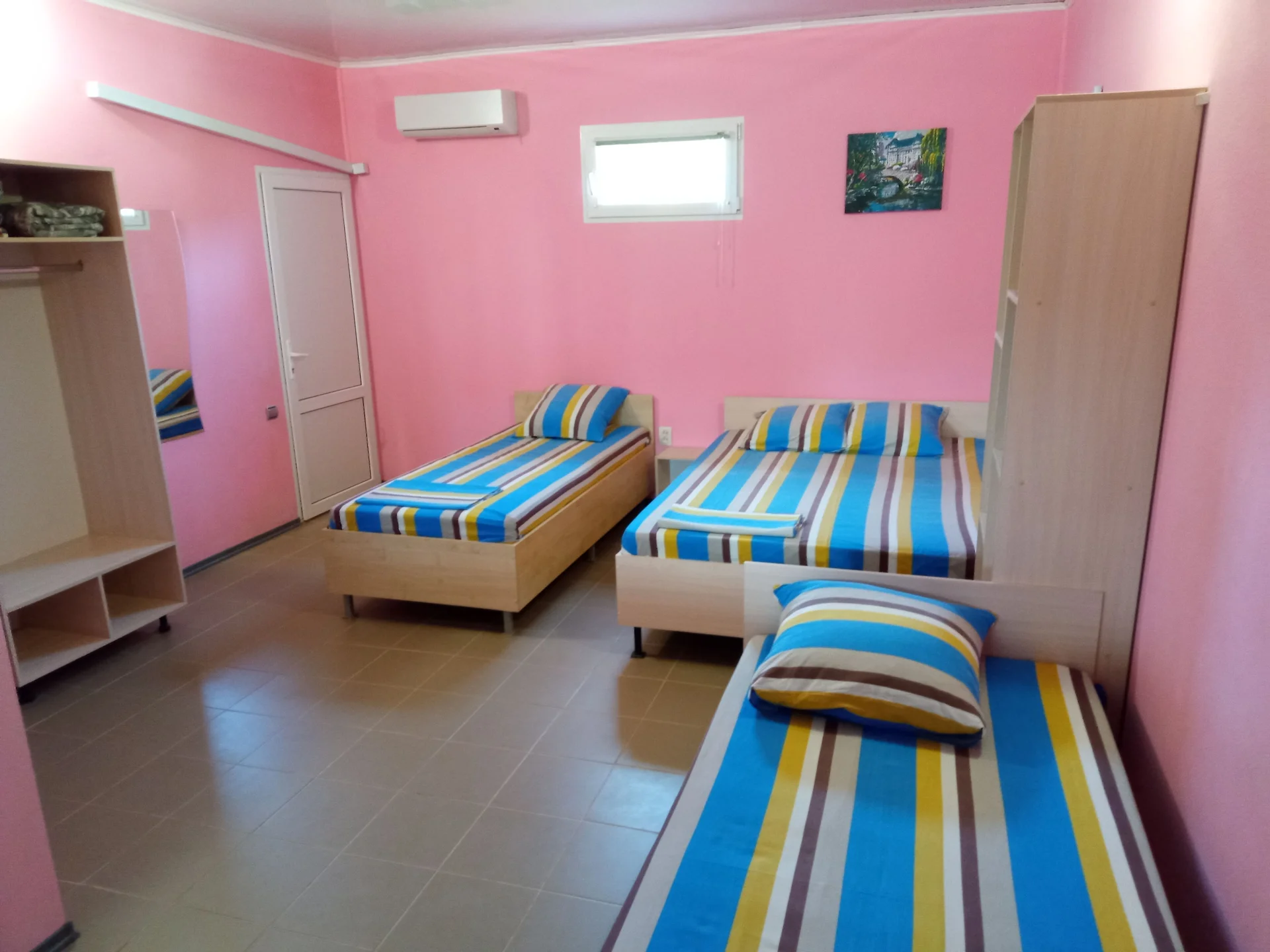 Отдых в Крыму. Гостевой дом "ДонБас" , Солнечногорское. Все номера в виде квартир. - миниатюра 5