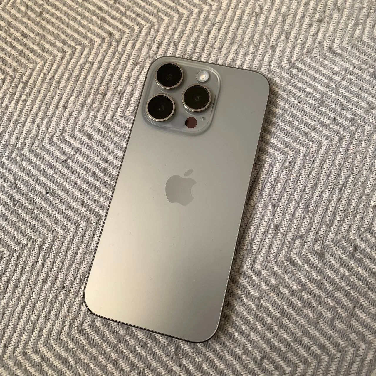iPhone 15Pro на 128гб - изображение 1