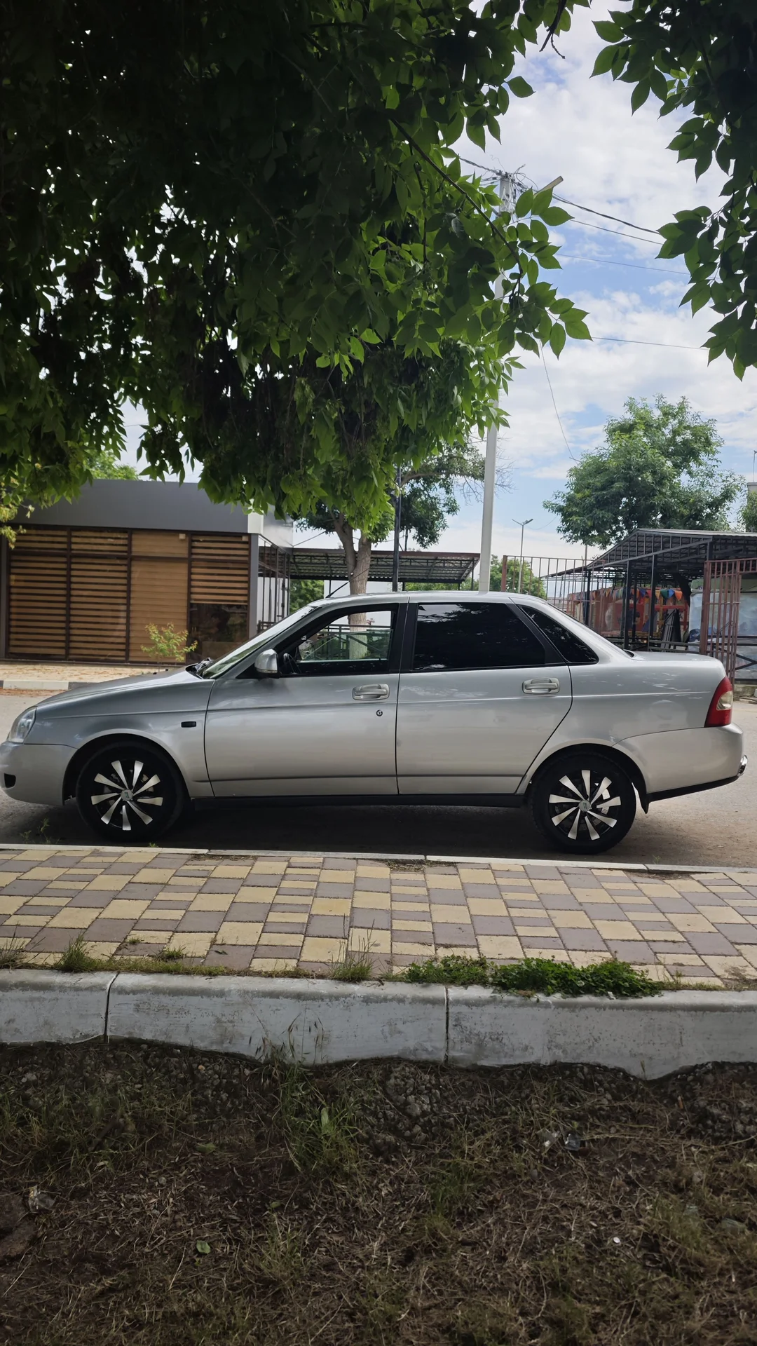 Lada Priora - миниатюра 5