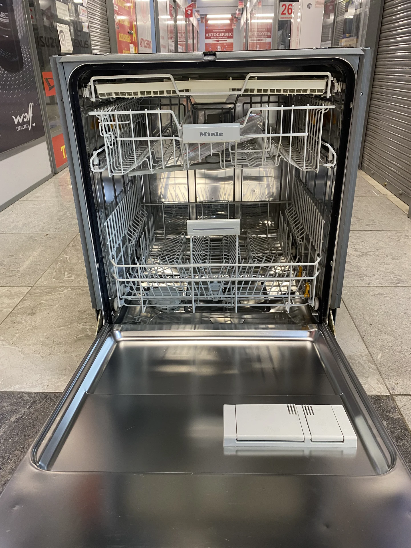 Посудомоечная машина Miele - миниатюра 3