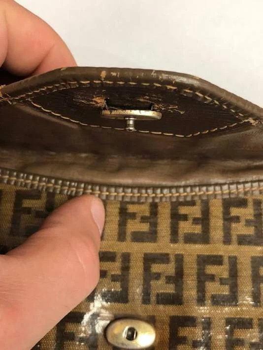 Кожаная сумка конверт Fendi Фенди винтаж 80-е - миниатюра 7