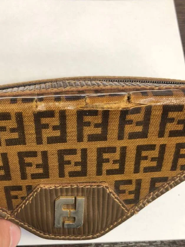 Кожаная сумка конверт Fendi Фенди винтаж 80-е - миниатюра 8
