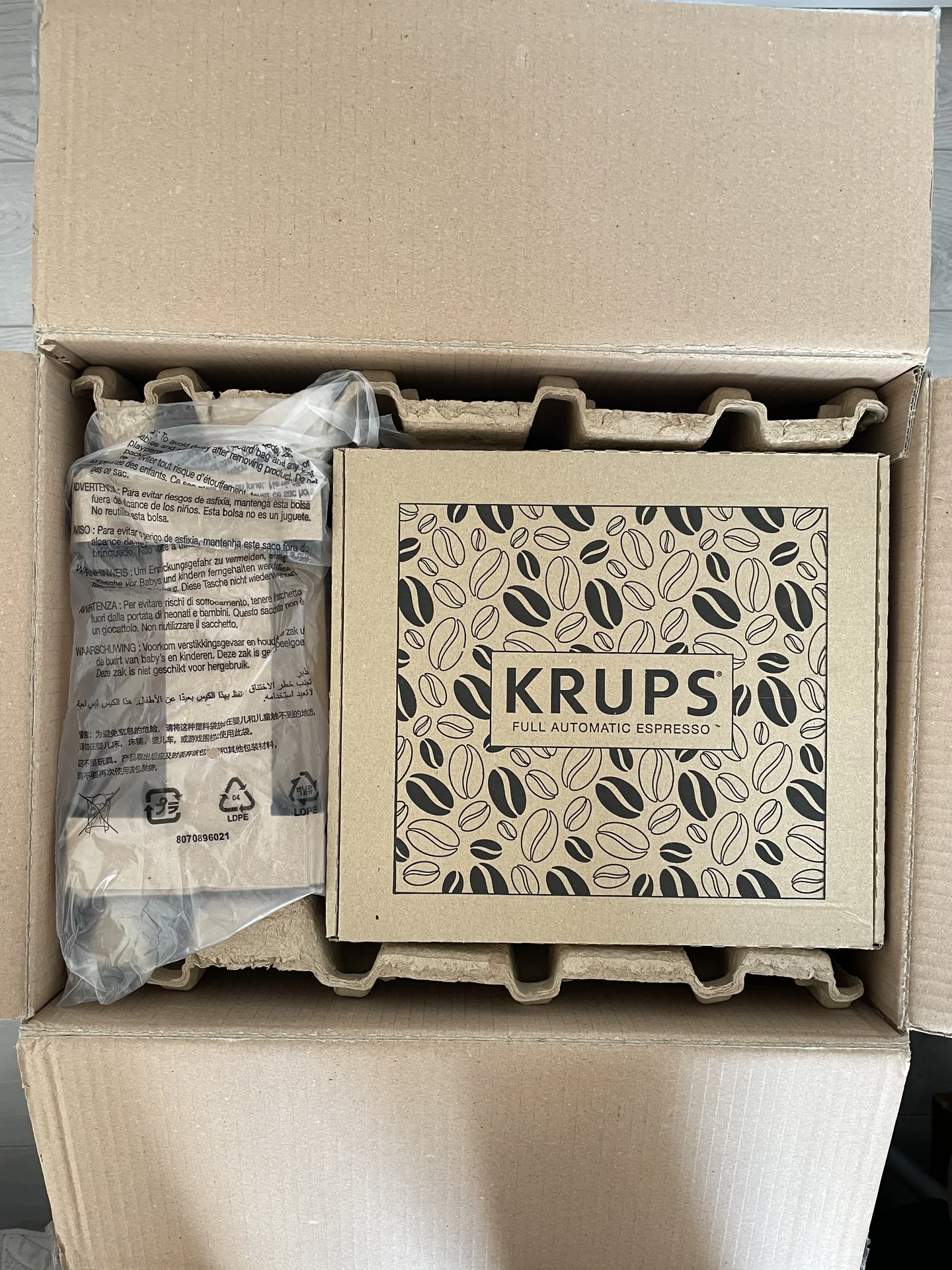 Кофемашина KRUPS EA912HF0/70B - миниатюра 6