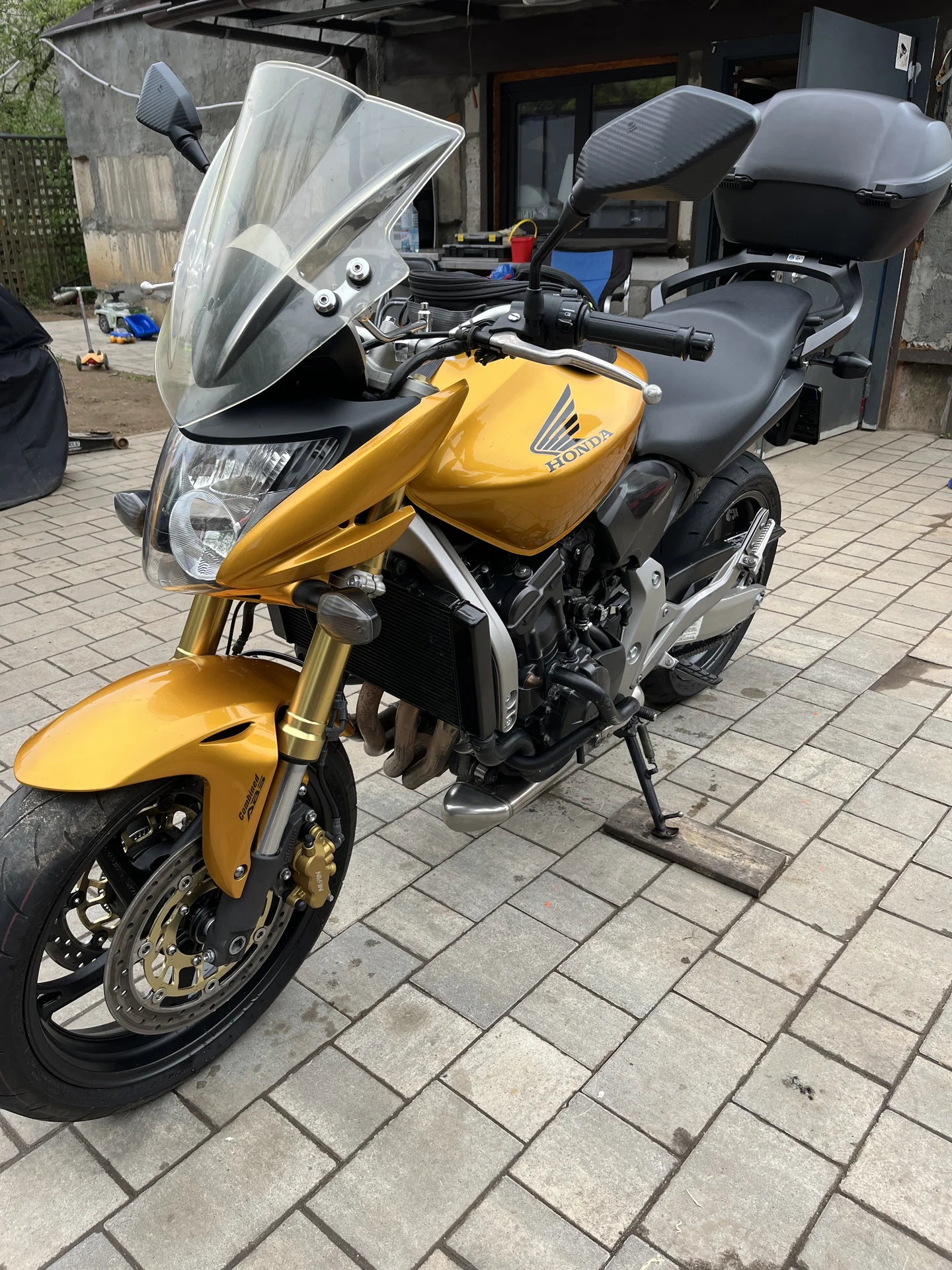 Honda cb600fa - миниатюра 3