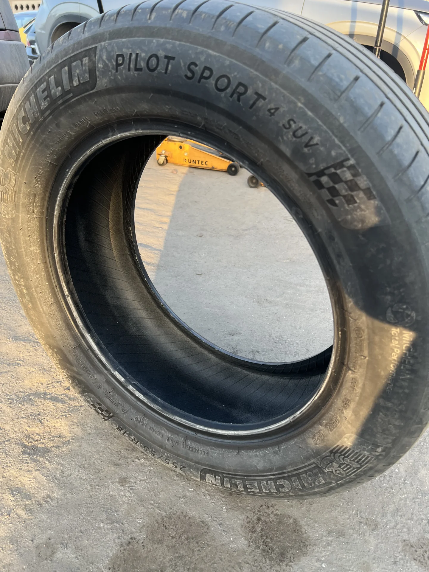 Michelin Pilot Sport 4 SUV 255/55R18 - миниатюра 5