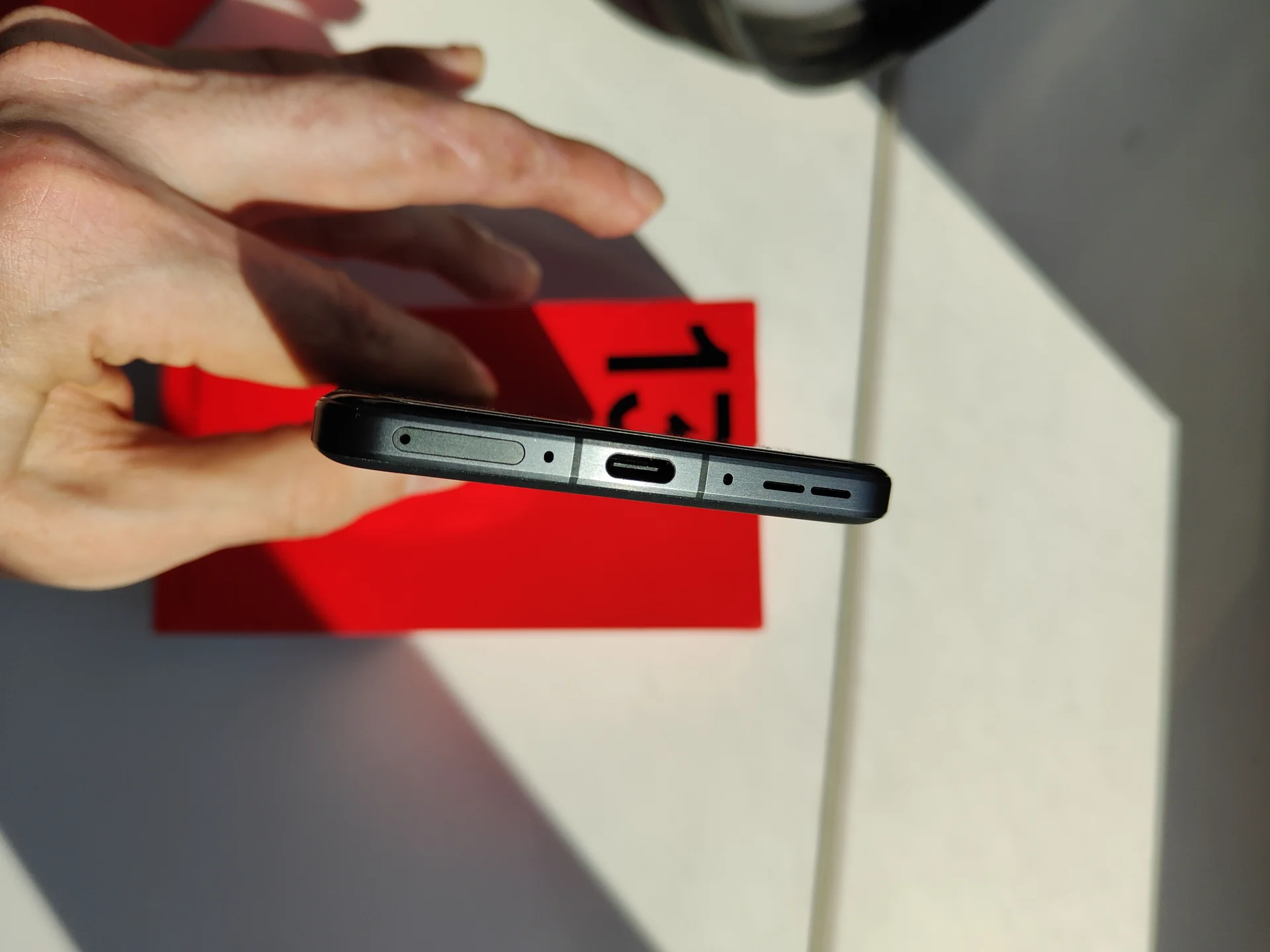 Смартфон OnePlus 13 - миниатюра 4