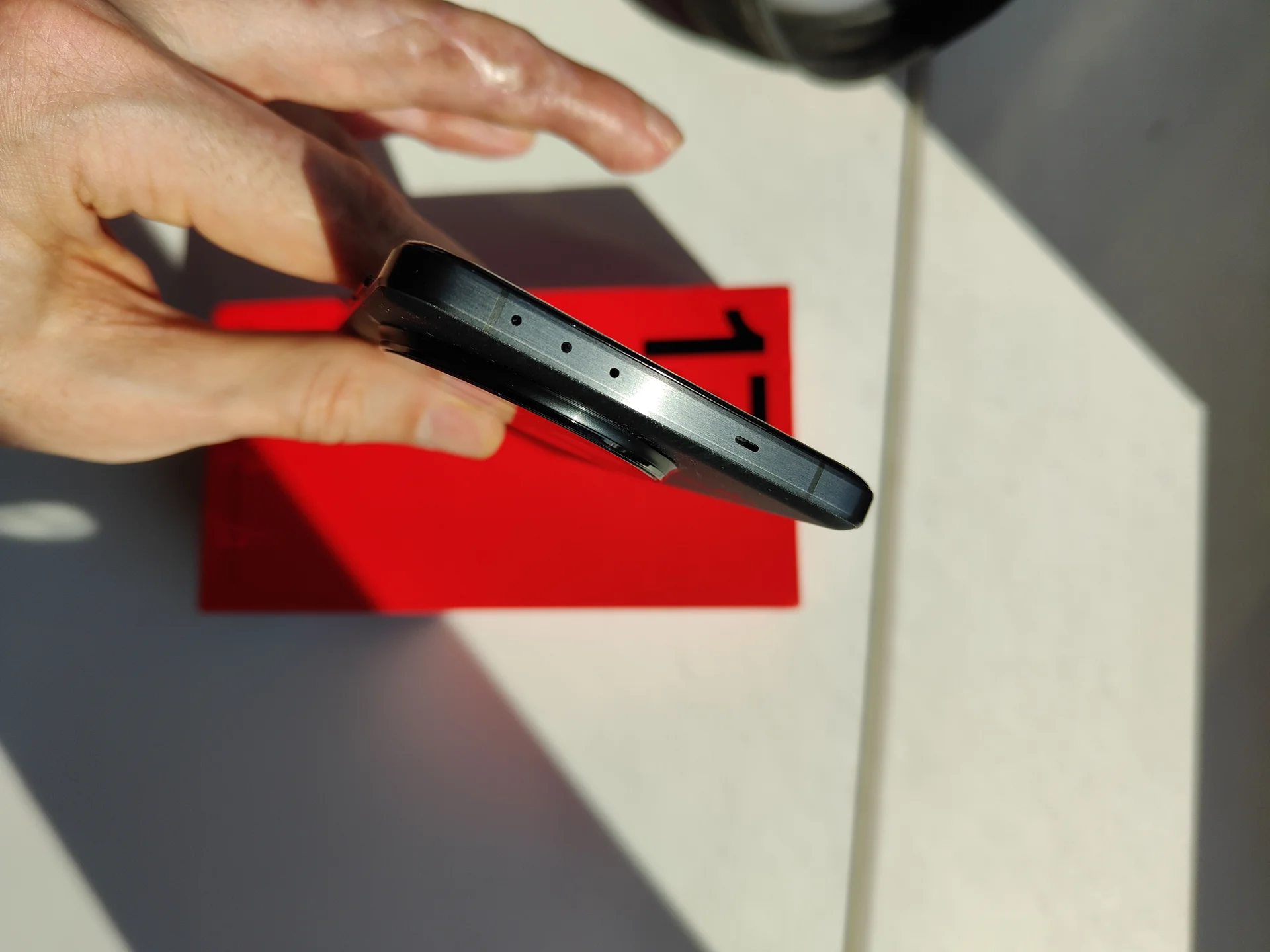 Смартфон OnePlus 13 - миниатюра 5
