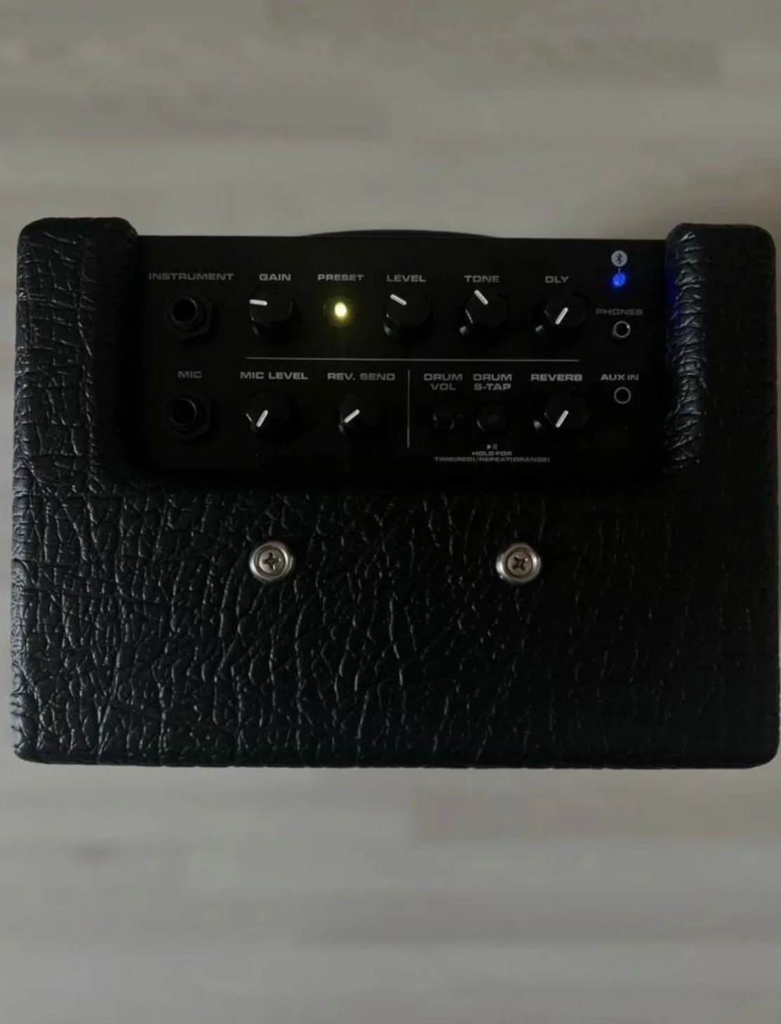 Комбоусилитель nux mighty 8 mkii, комбик для улицы - миниатюра 3