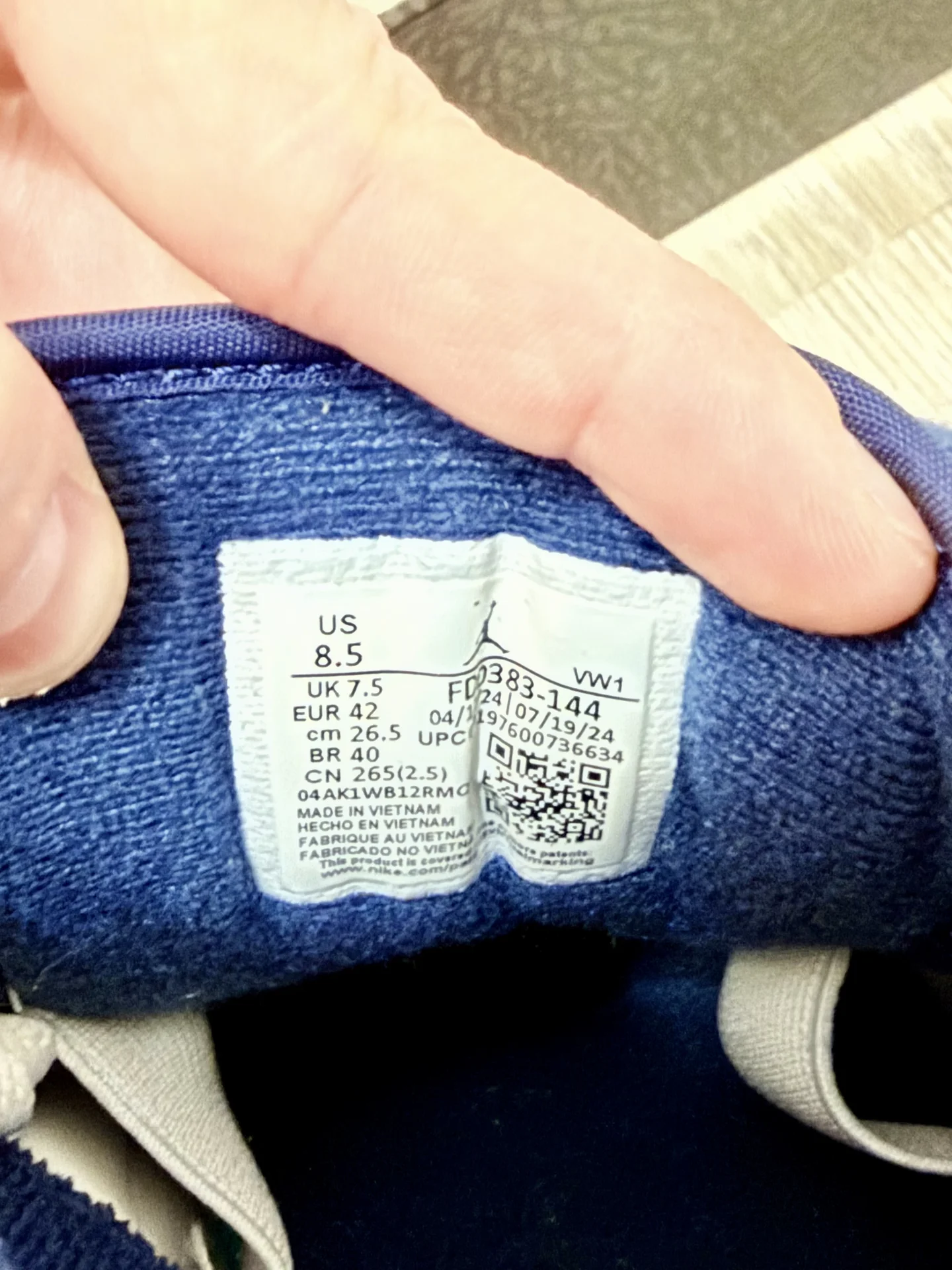 Nike Air Jordan 2/3 «UNC» (оригинал) - миниатюра 8