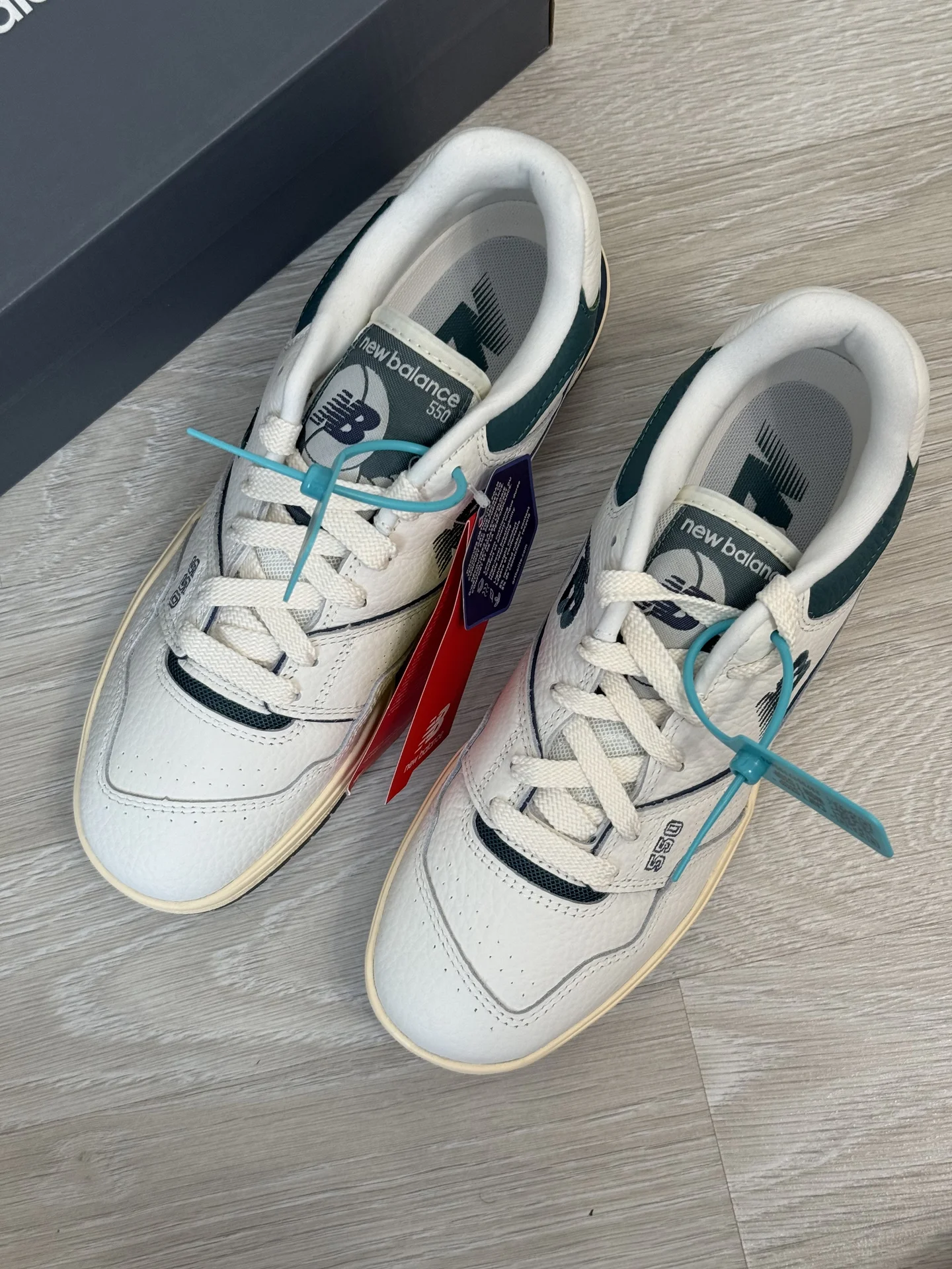 Кроссовки New Balance 550 green оригинал - миниатюра 2