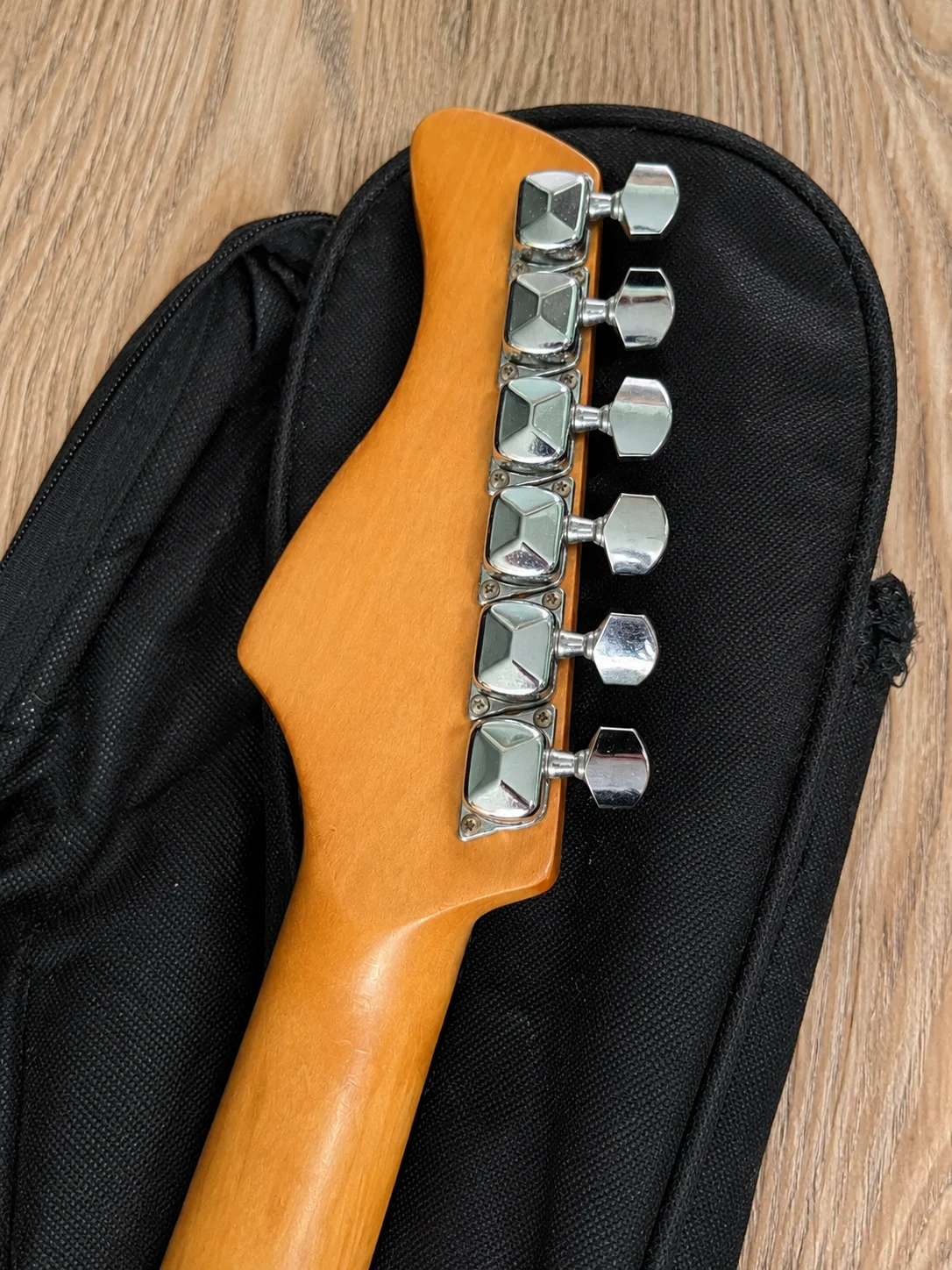 Гитара HSS Stratstyle 90е, отличное состояние - миниатюра 5