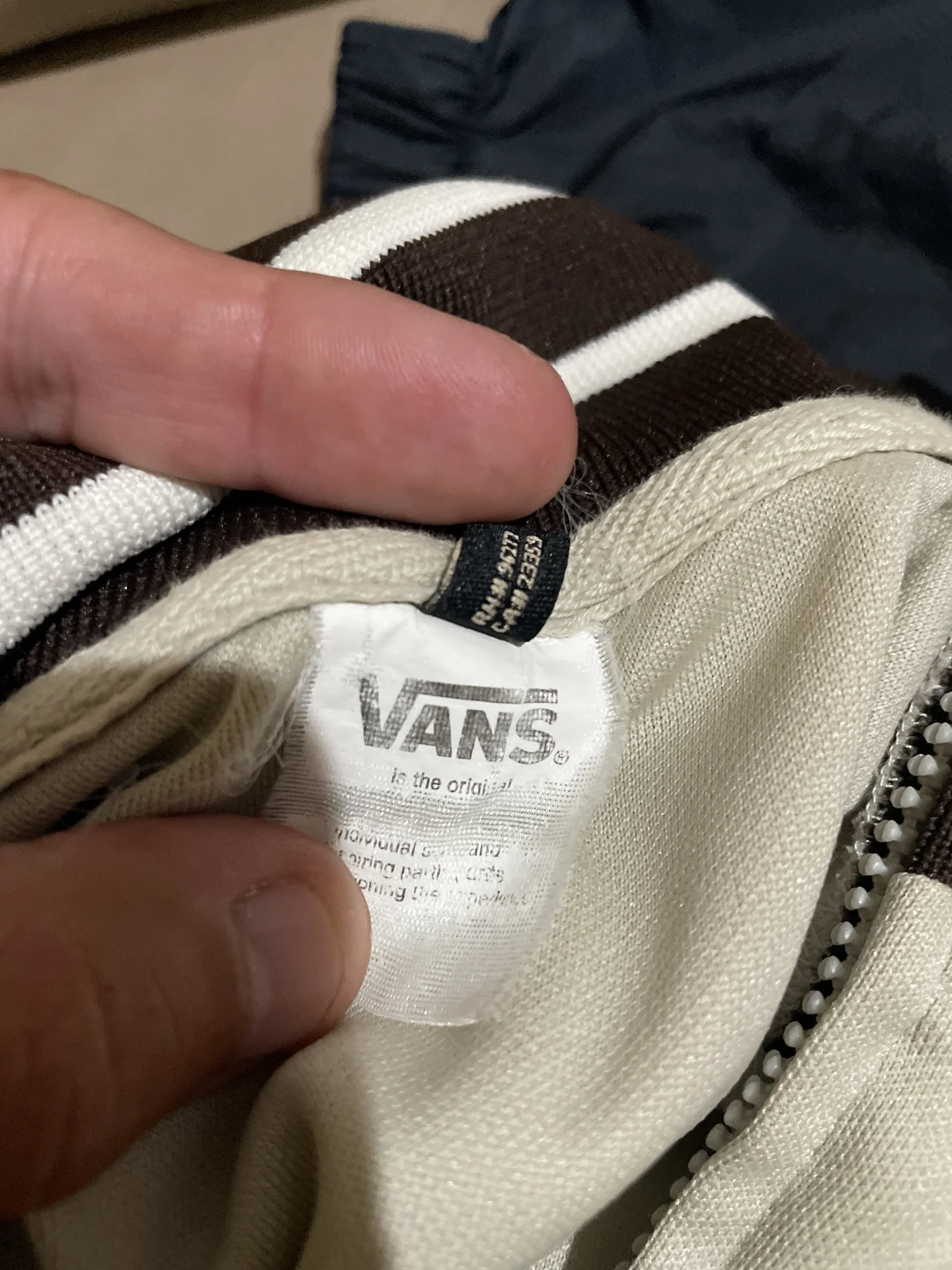 Футболка Vans - миниатюра 4