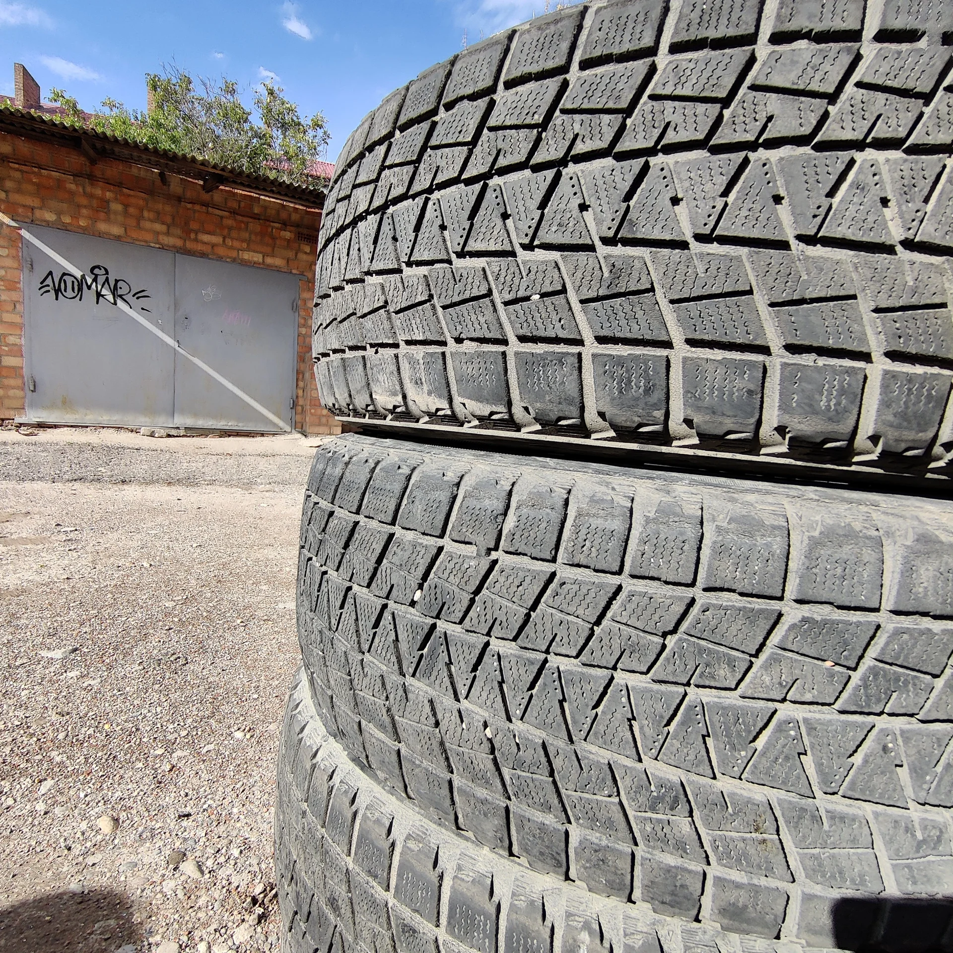 зимняя резина Bridgestone Blizzak DM-V1 235 60 18 - миниатюра 3