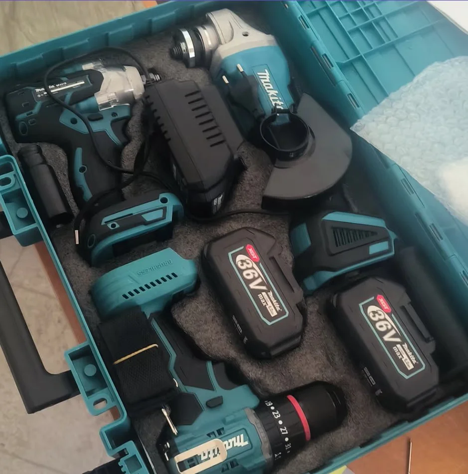 Набор аккумуляторных инструментов Makita 3в1 - миниатюра 2