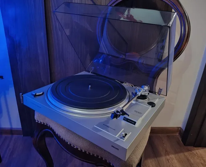 Проигрыватель пластинок Philips - миниатюра 4