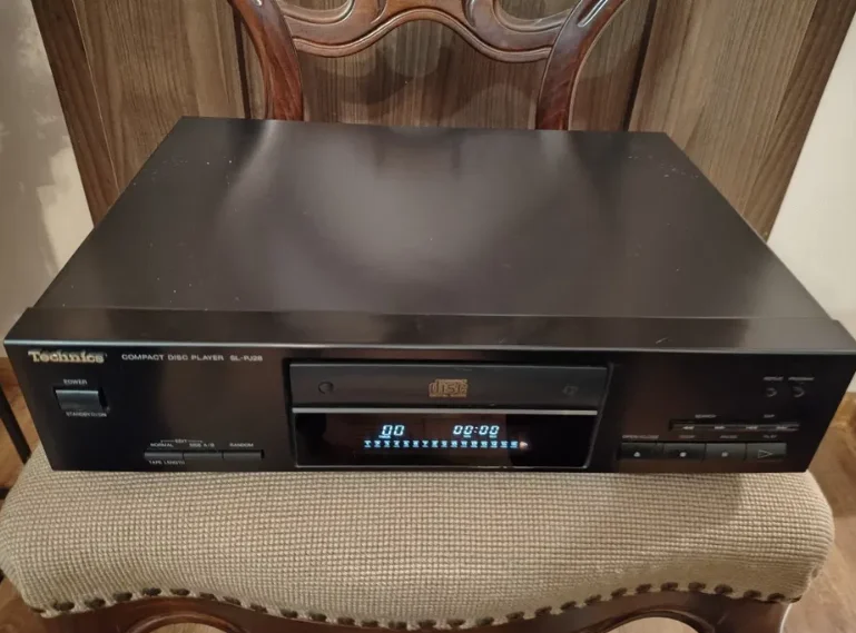 Проигрыватель CD Technics - миниатюра 2