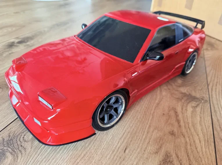 Машина на радиоуправлении Traxxas Nissan - изображение 1