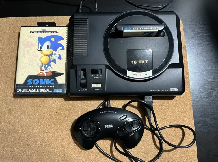 Приставка Sega Mega Drive 16 Bit, комплект - миниатюра 5