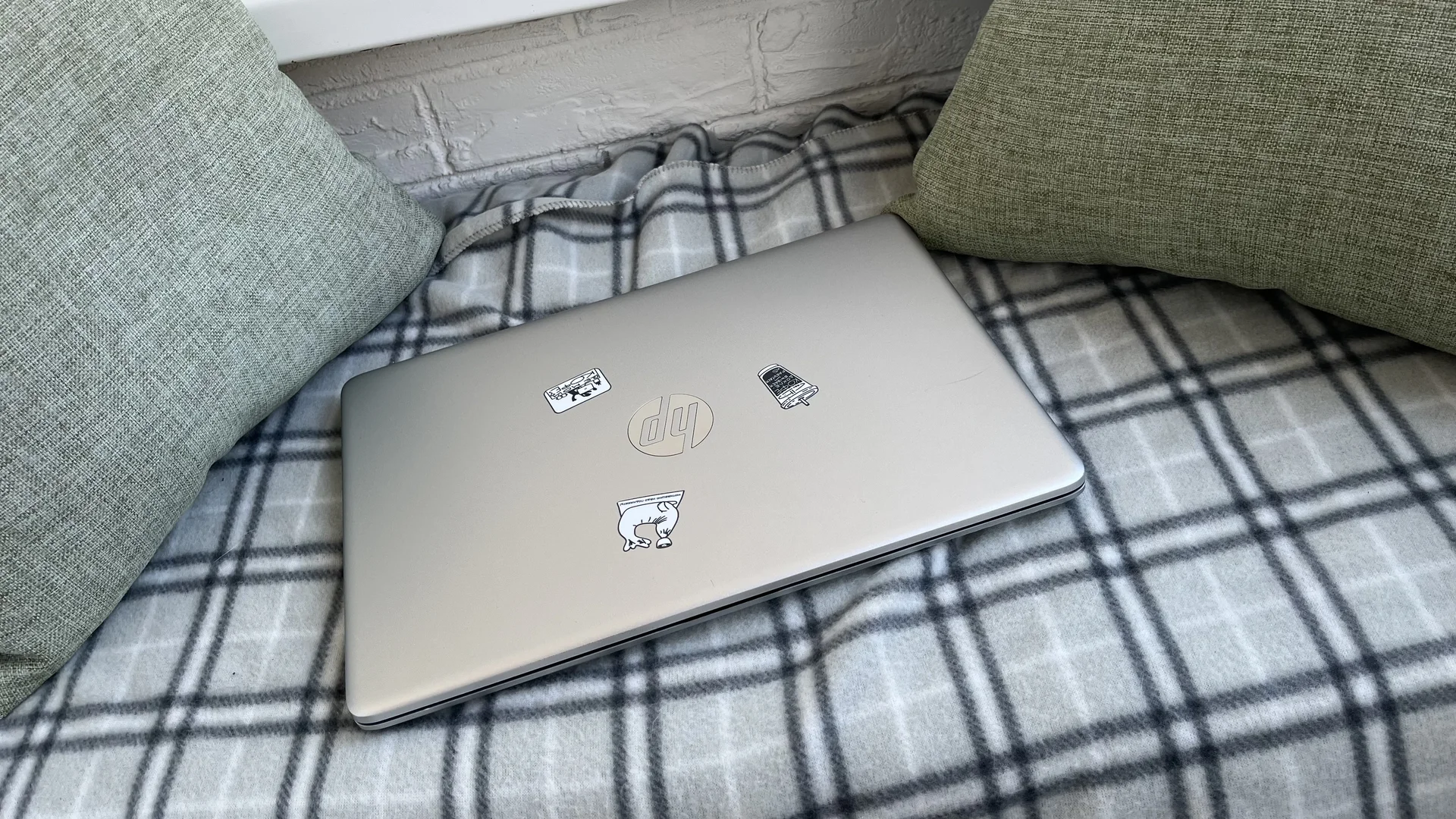Ноутбук hp laptop 14s fq - изображение 1
