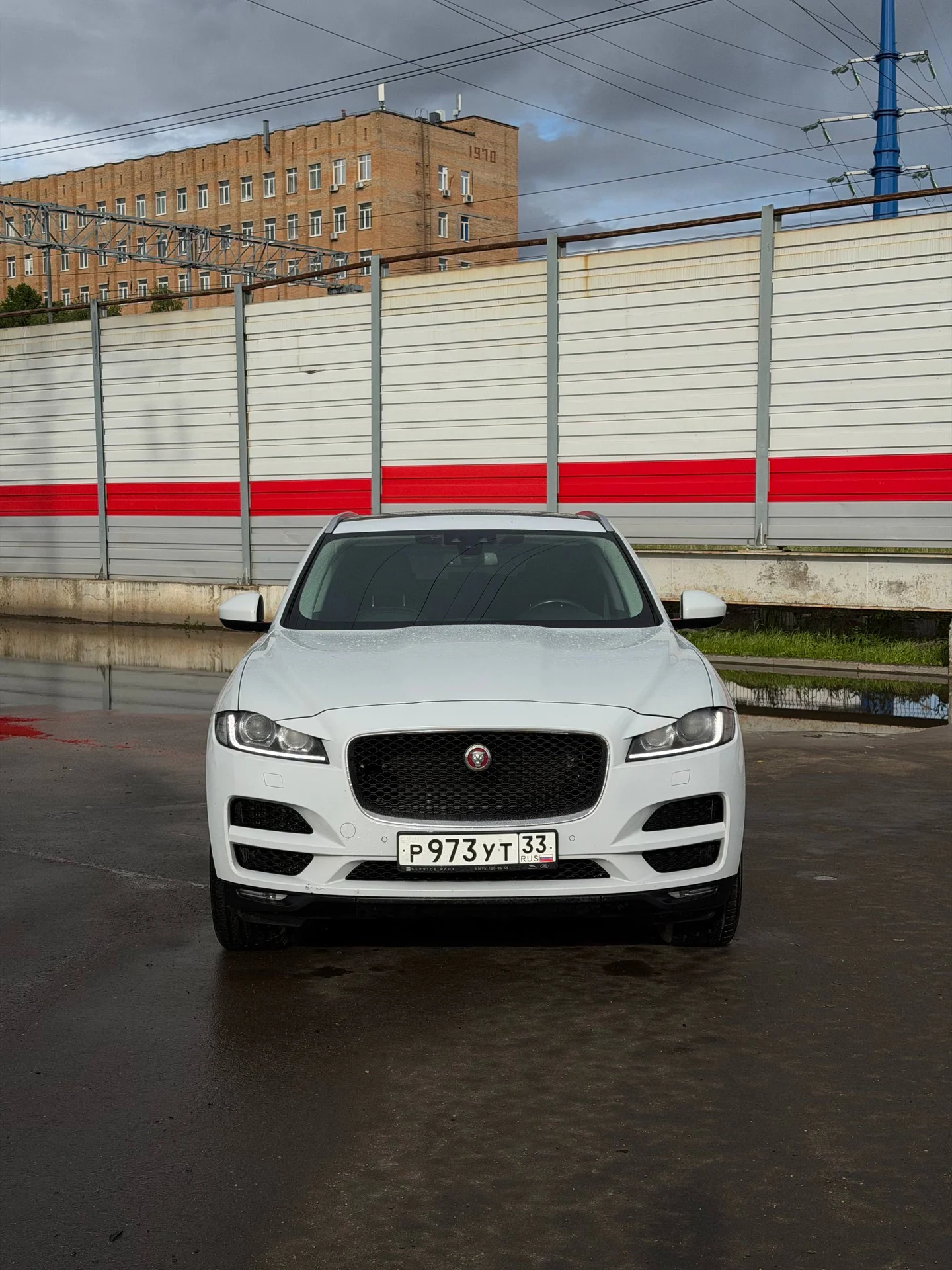 Jaguar F-Pace - миниатюра 3