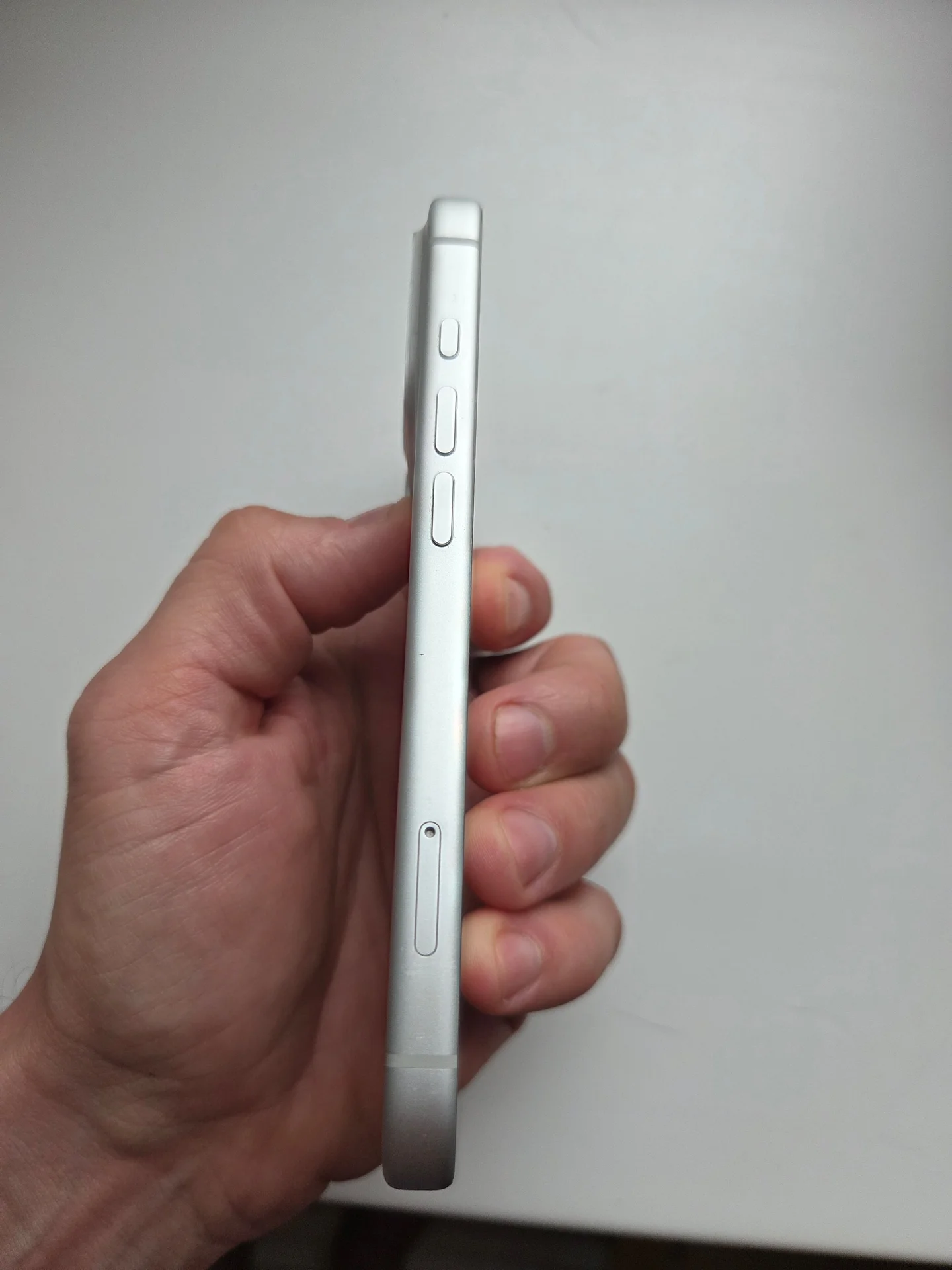 iphone 17 pro 256gb 2 sim серебристый - миниатюра 4