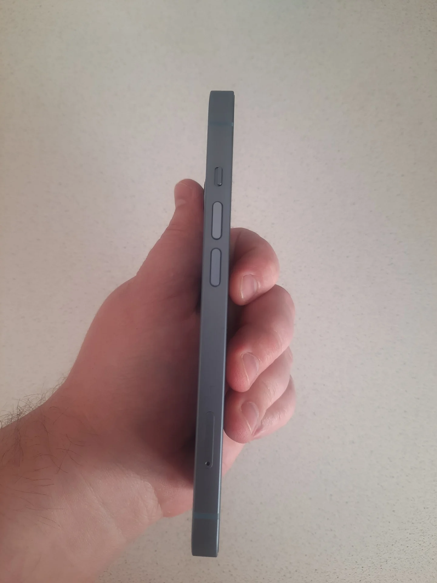 iPhone 14 - миниатюра 6