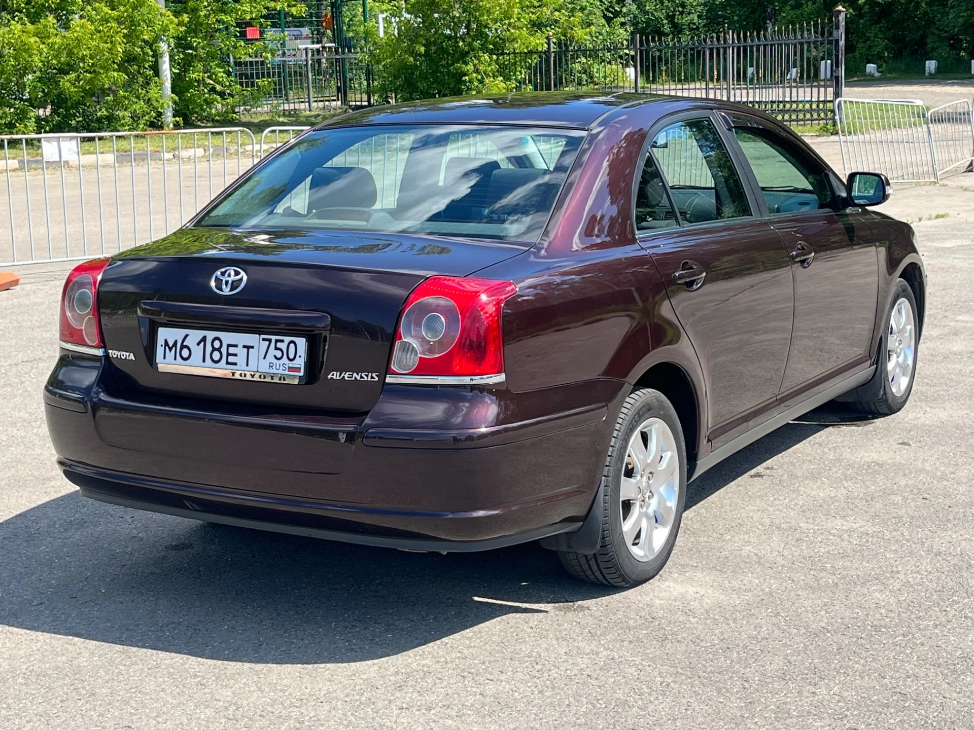 Toyota Avensis - миниатюра 4