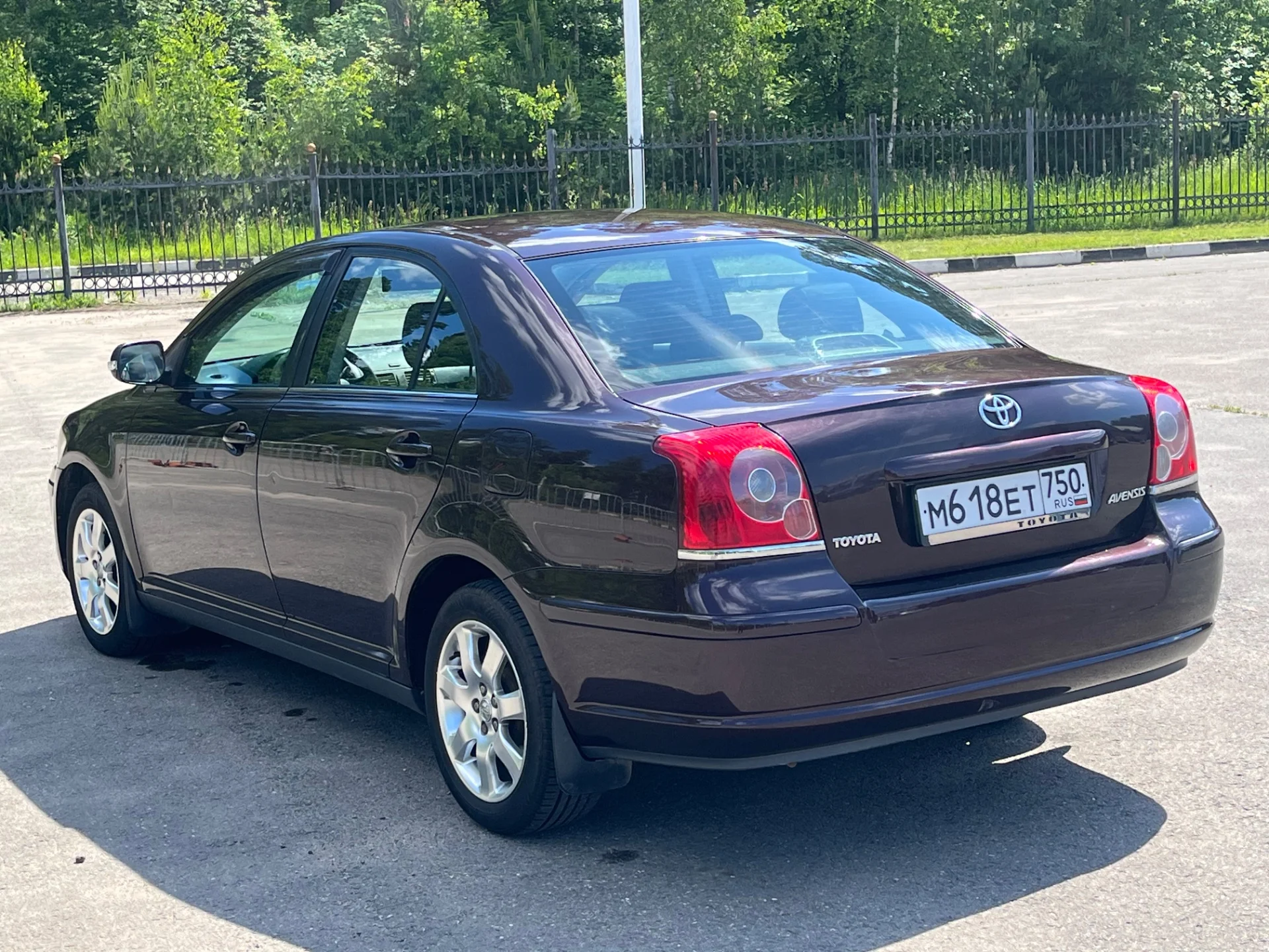Toyota Avensis - миниатюра 6