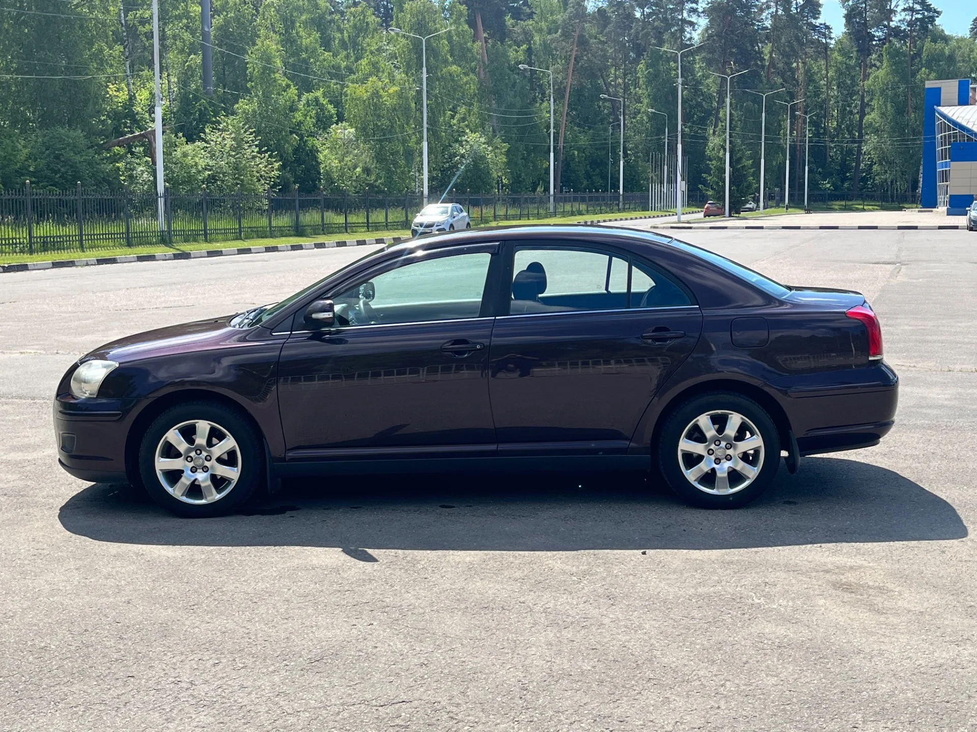 Toyota Avensis - миниатюра 7