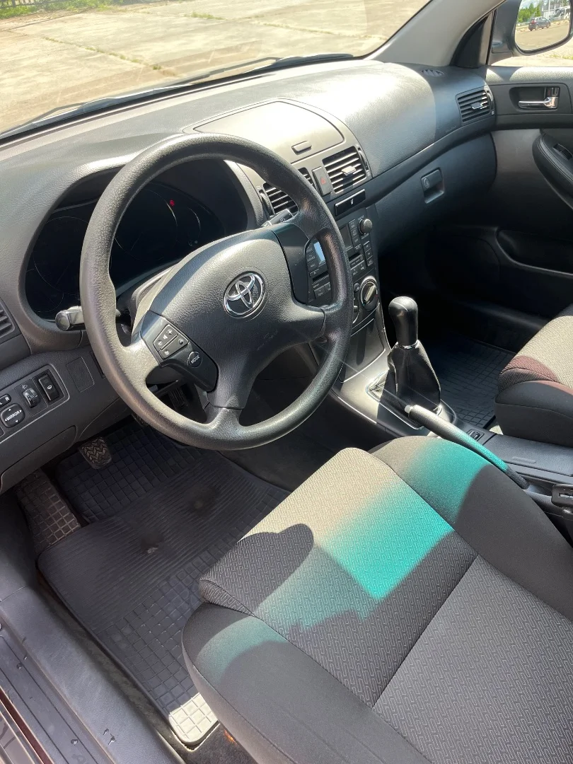 Toyota Avensis - миниатюра 9