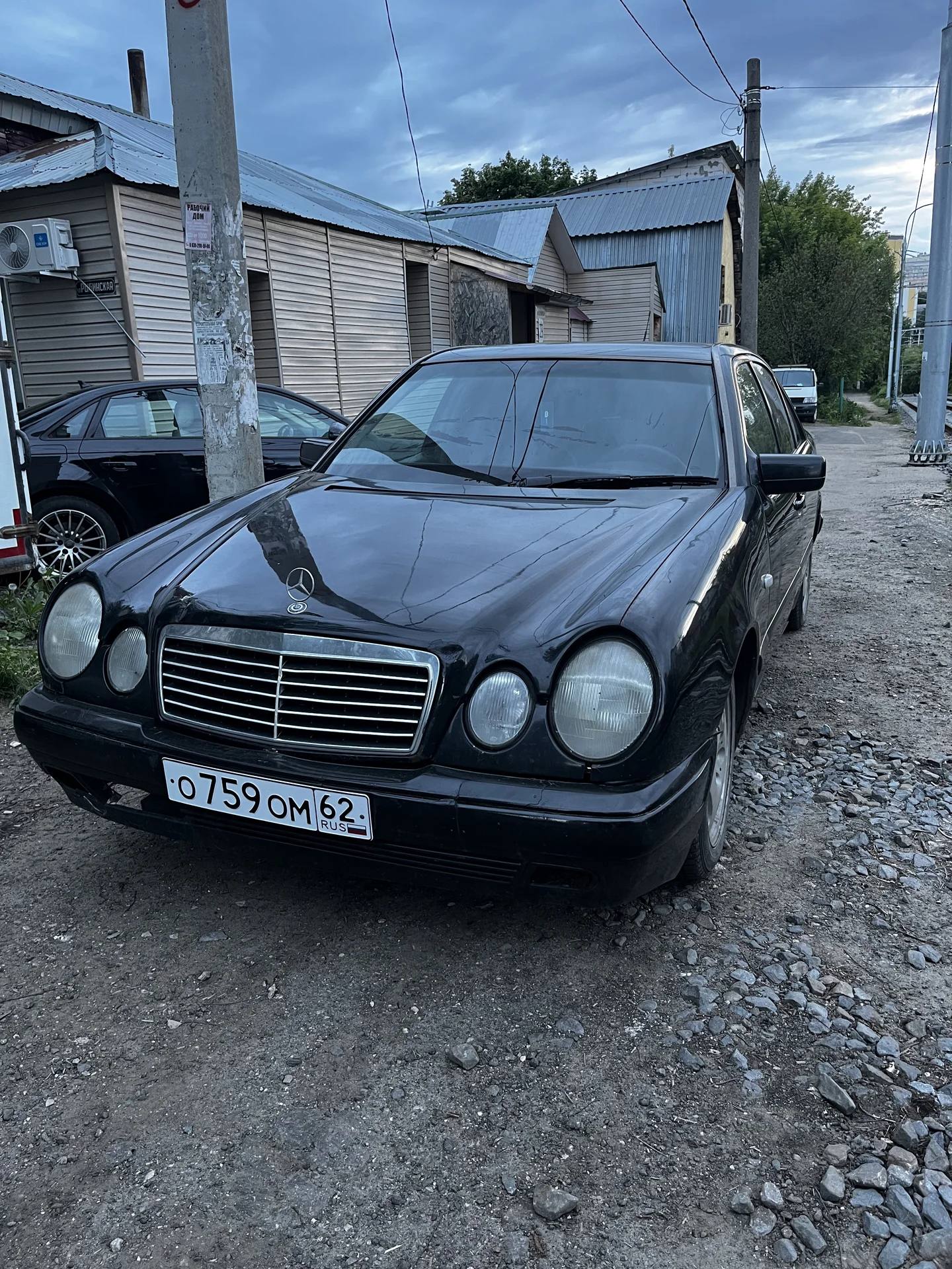 Mercedes E220