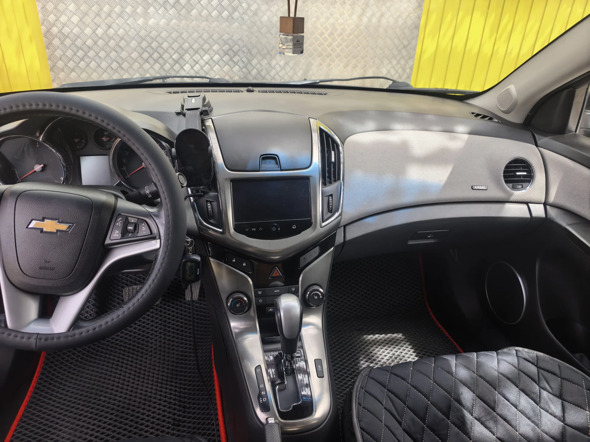 Chevrolet Cruze - миниатюра 7