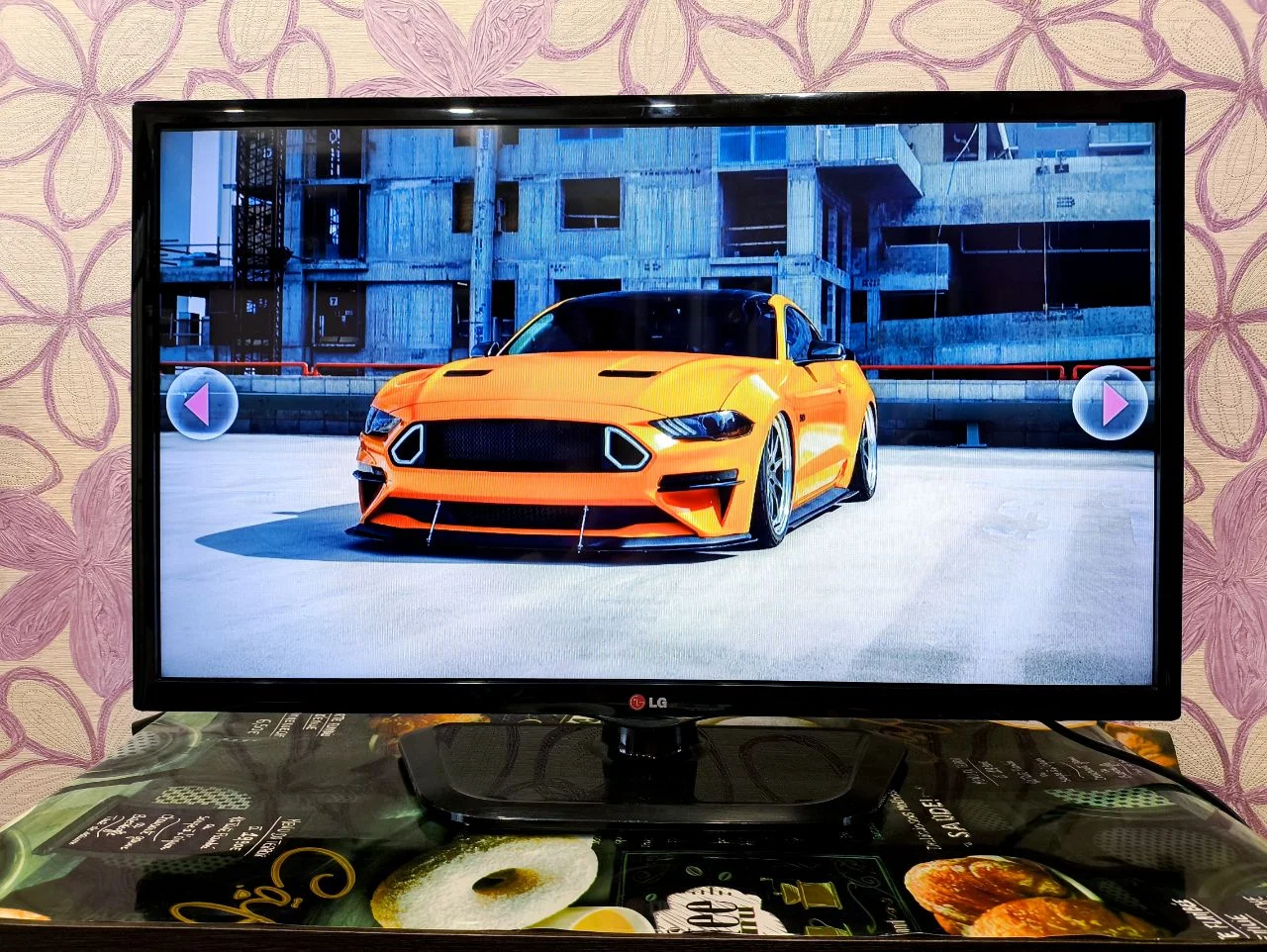 Телевизор LG 32" 81см - миниатюра 2