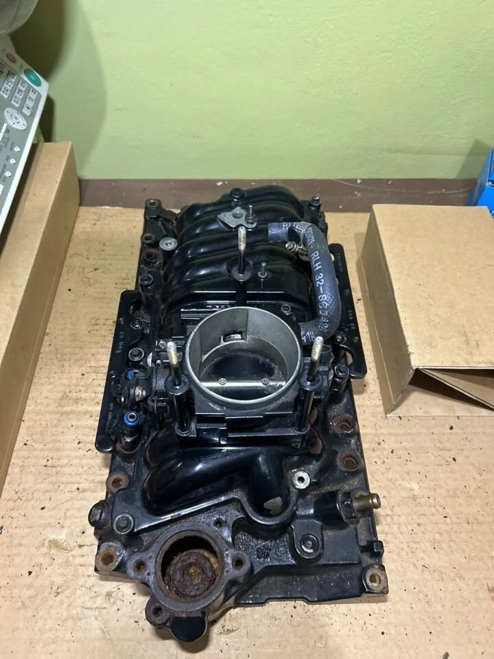 Впускной коллектор Mercruiser V8 - миниатюра 2