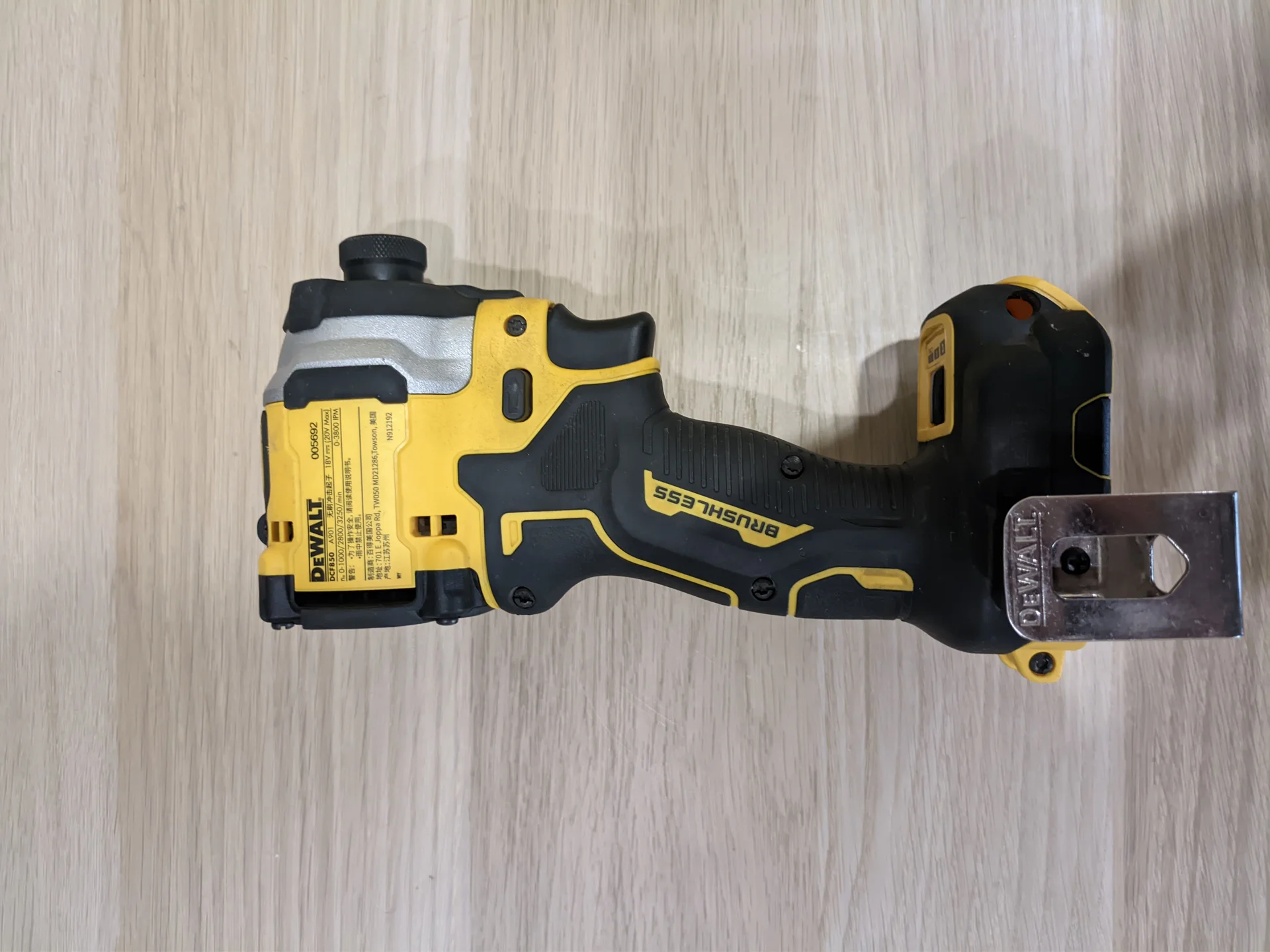 винтовёрт импакт DeWalt dcf850 - миниатюра 6