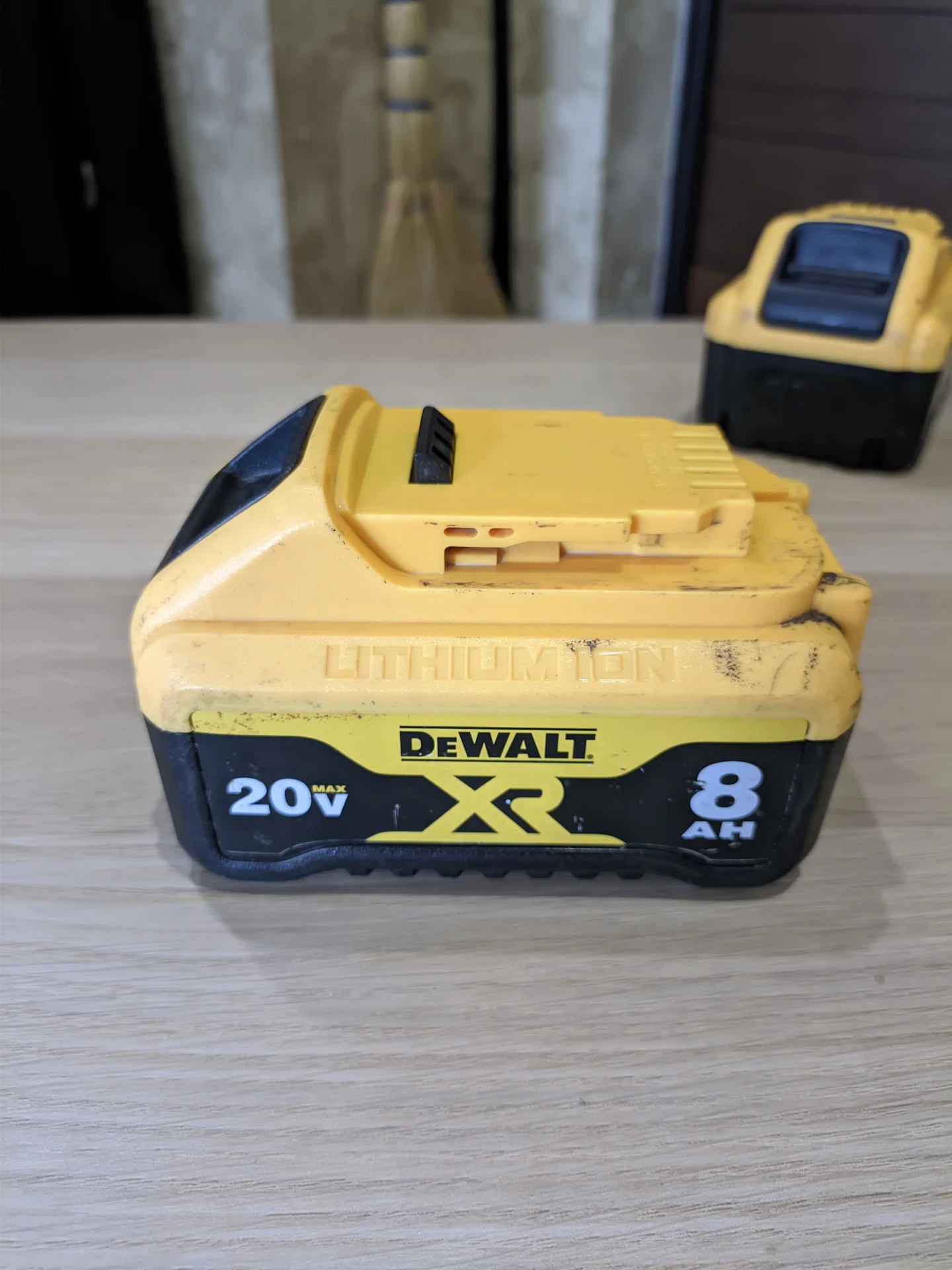 АКБ 8ah DeWalt (аналог) - миниатюра 2