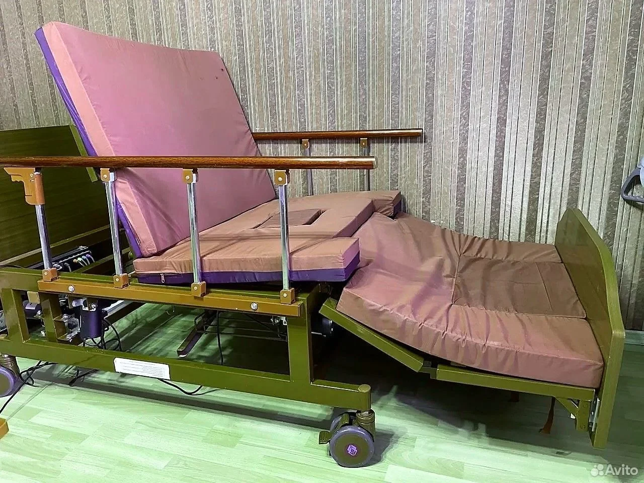 Медицинская кровать для лежачих больных комфорт+ - миниатюра 2