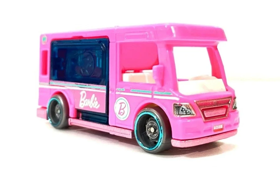 Hot Wheels Barbie Dream Camper - миниатюра 7