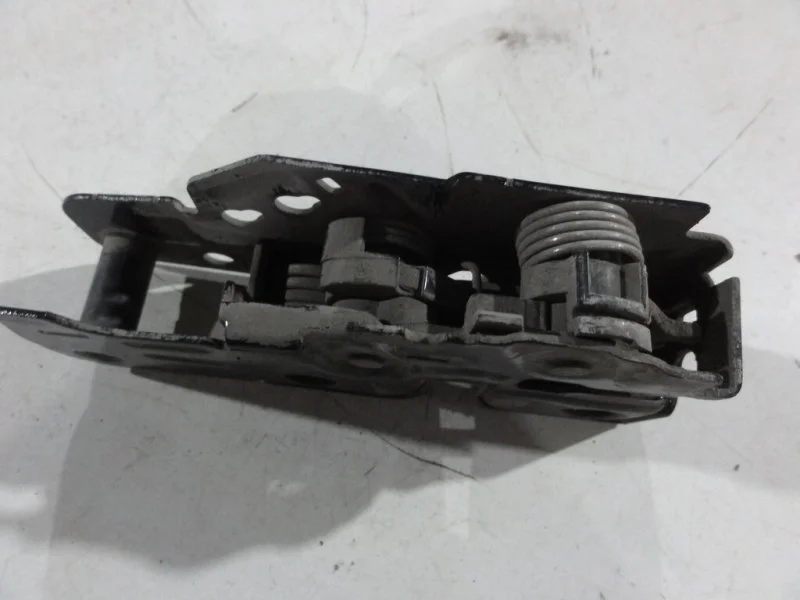 Замок капота Volkswagen Amarok 2H CNFB 2013 - миниатюра 2